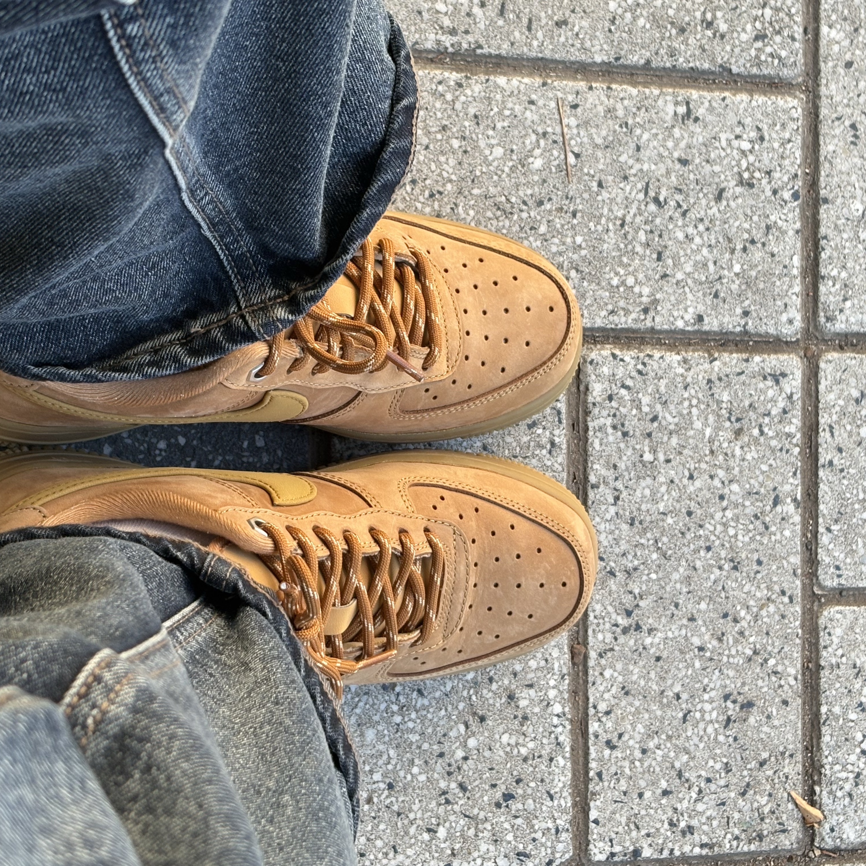 (W) Nike Air Force 1 '07 WB Flax Wheat 착용 스타일