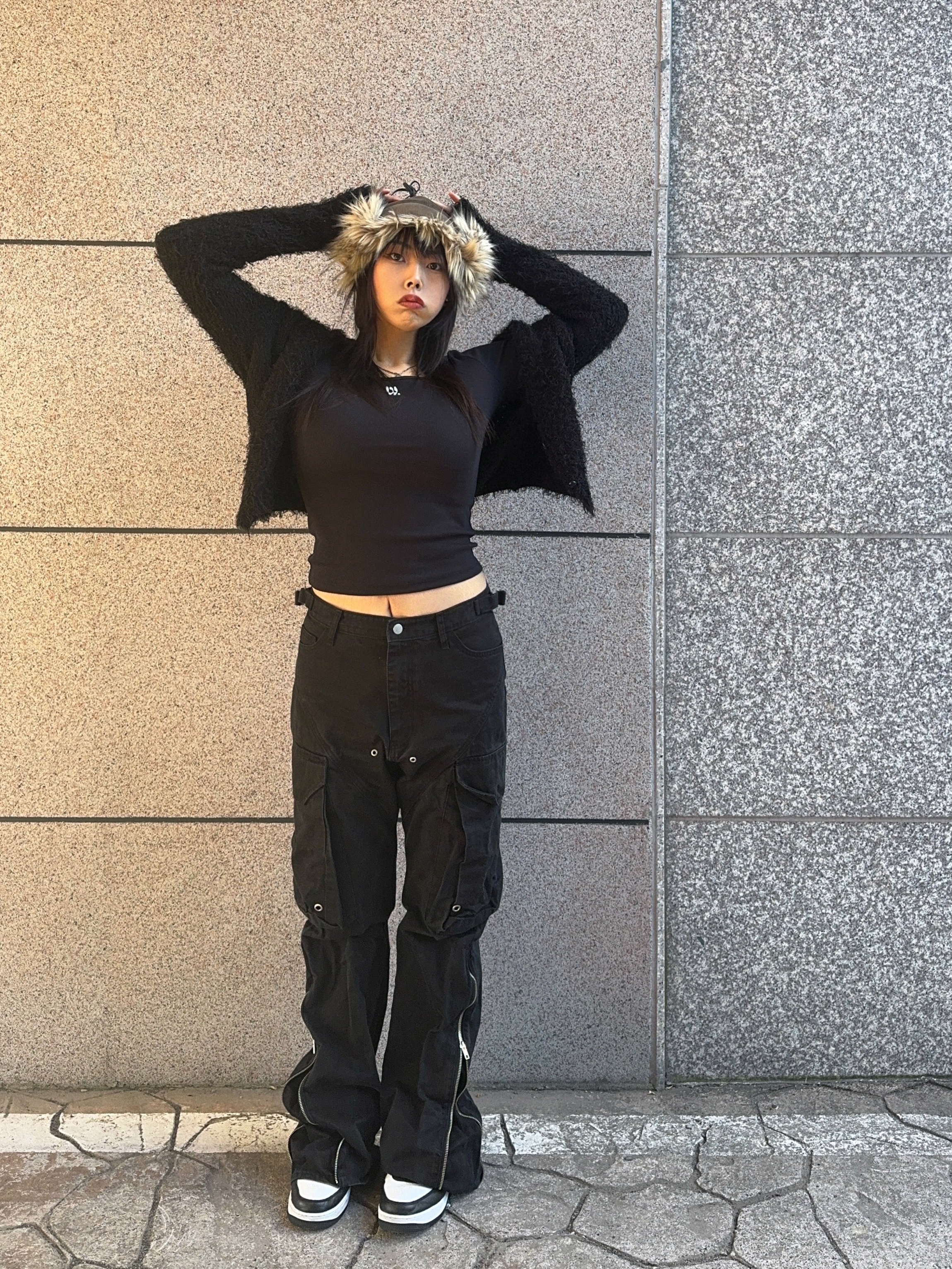 Open Yy Faux Fur Corduroy Earflap Cap Khaki, Nike x Stussy Air Force 1 '07 Mid SP Black and Light Bone 착용 스타일 - 6