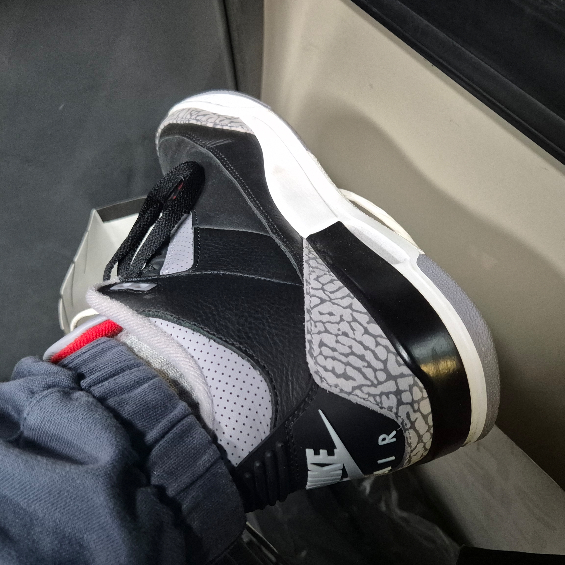 Jordan 3 Retro Black Cement 2024 착용 스타일