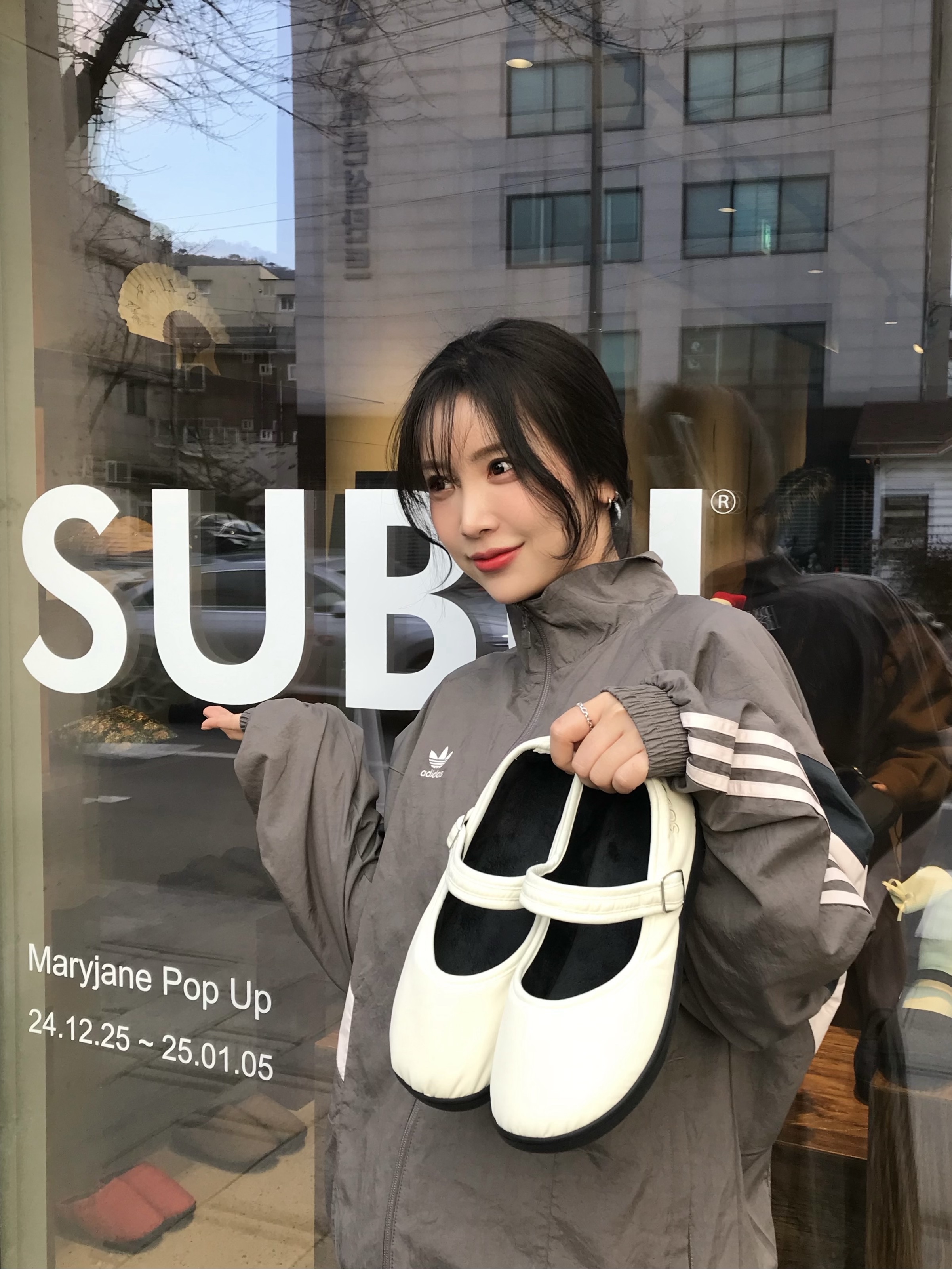 Adidas Real Madrid Originals Track Top Charcoal Grey - KR Sizing, Subu x 10 Corso Como Padded Maryjane Black 착용 스타일 - 2