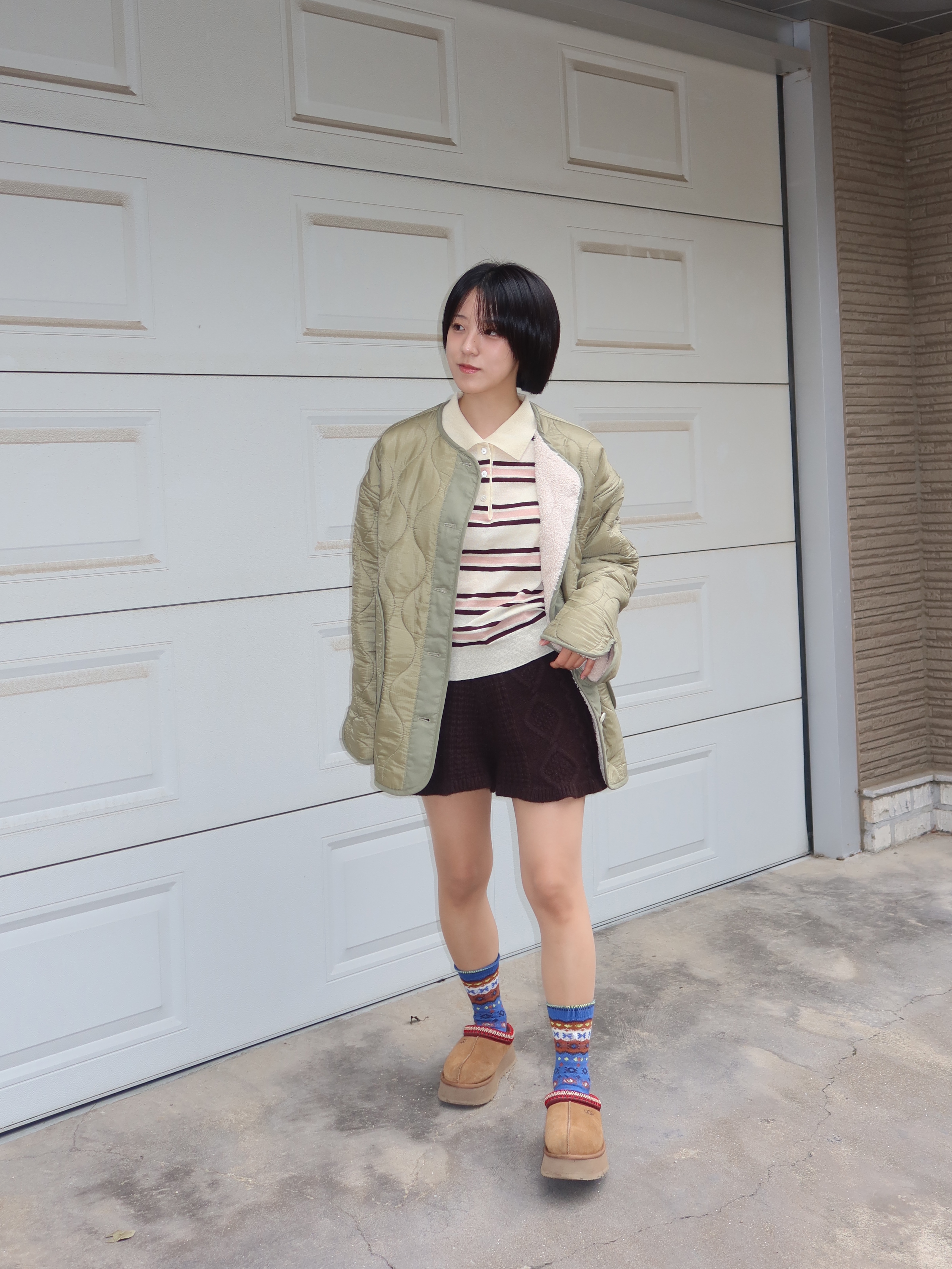 (W) UGG Tazz Slipper Chestnut 착용 스타일