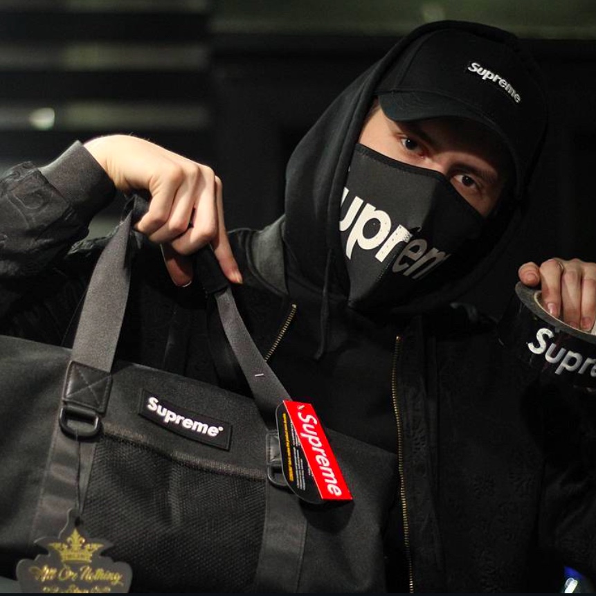 Supreme Windstopper Facemask Black - 24FW 착용 스타일 - 4