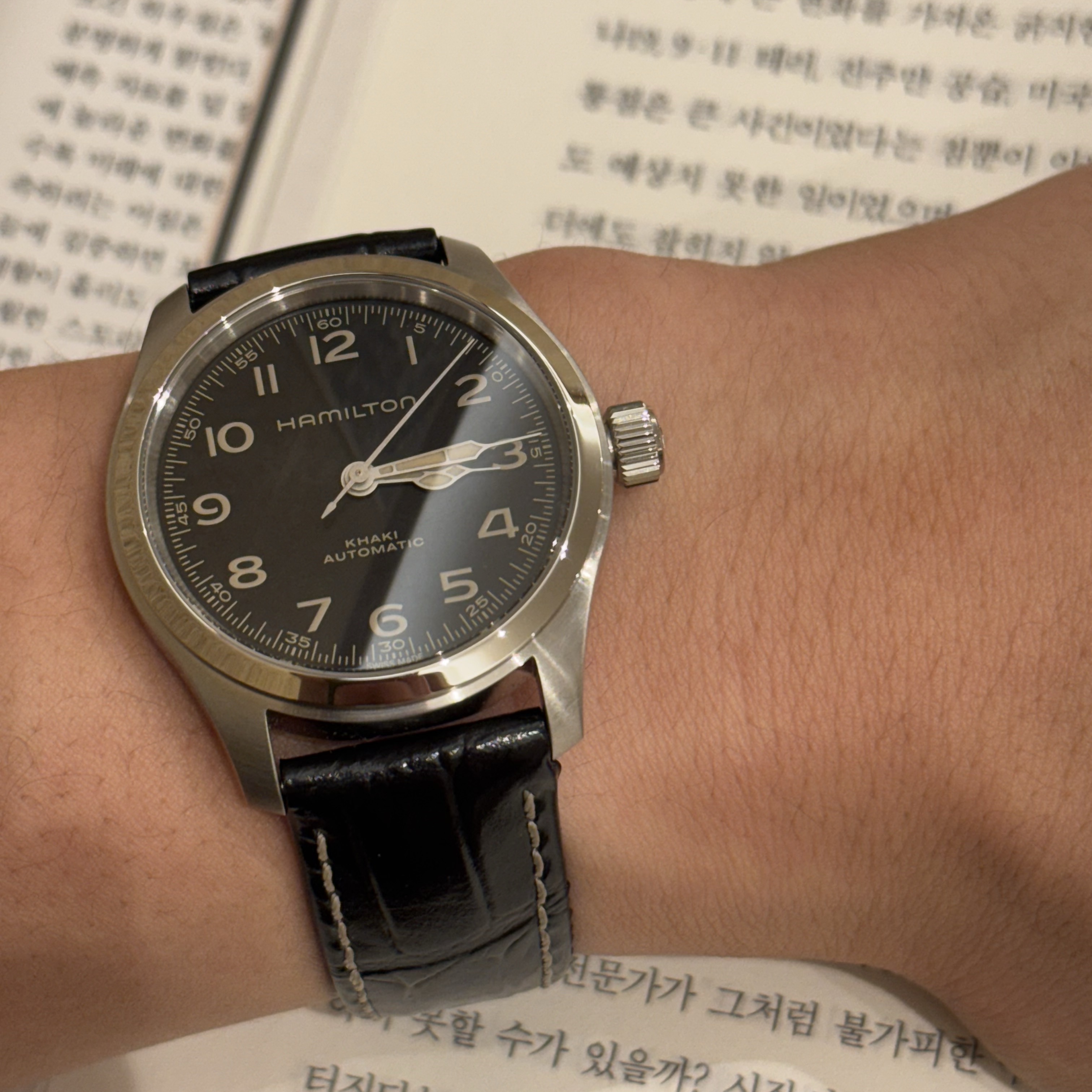 Hamilton Khaki Field Murph 38mm Automatic Stainless Steel Leather Black 착용 스타일