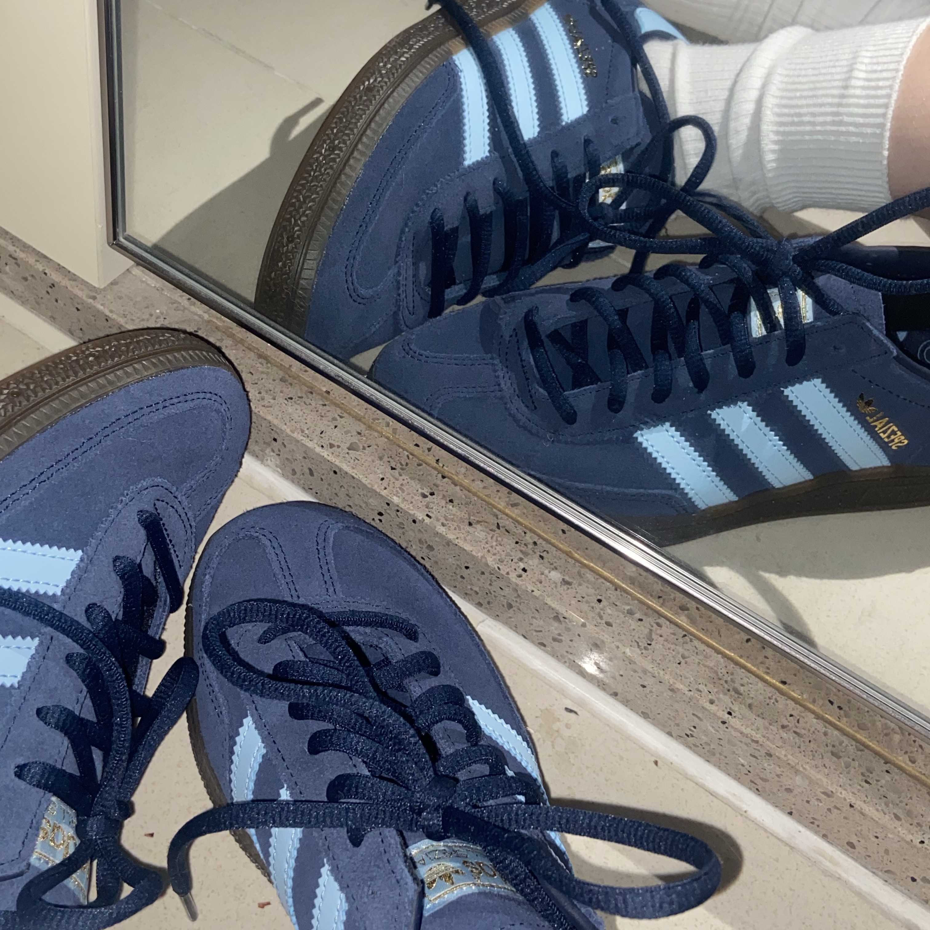 Adidas Spezial Handball Collegiate Navy 착용 스타일 - 2
