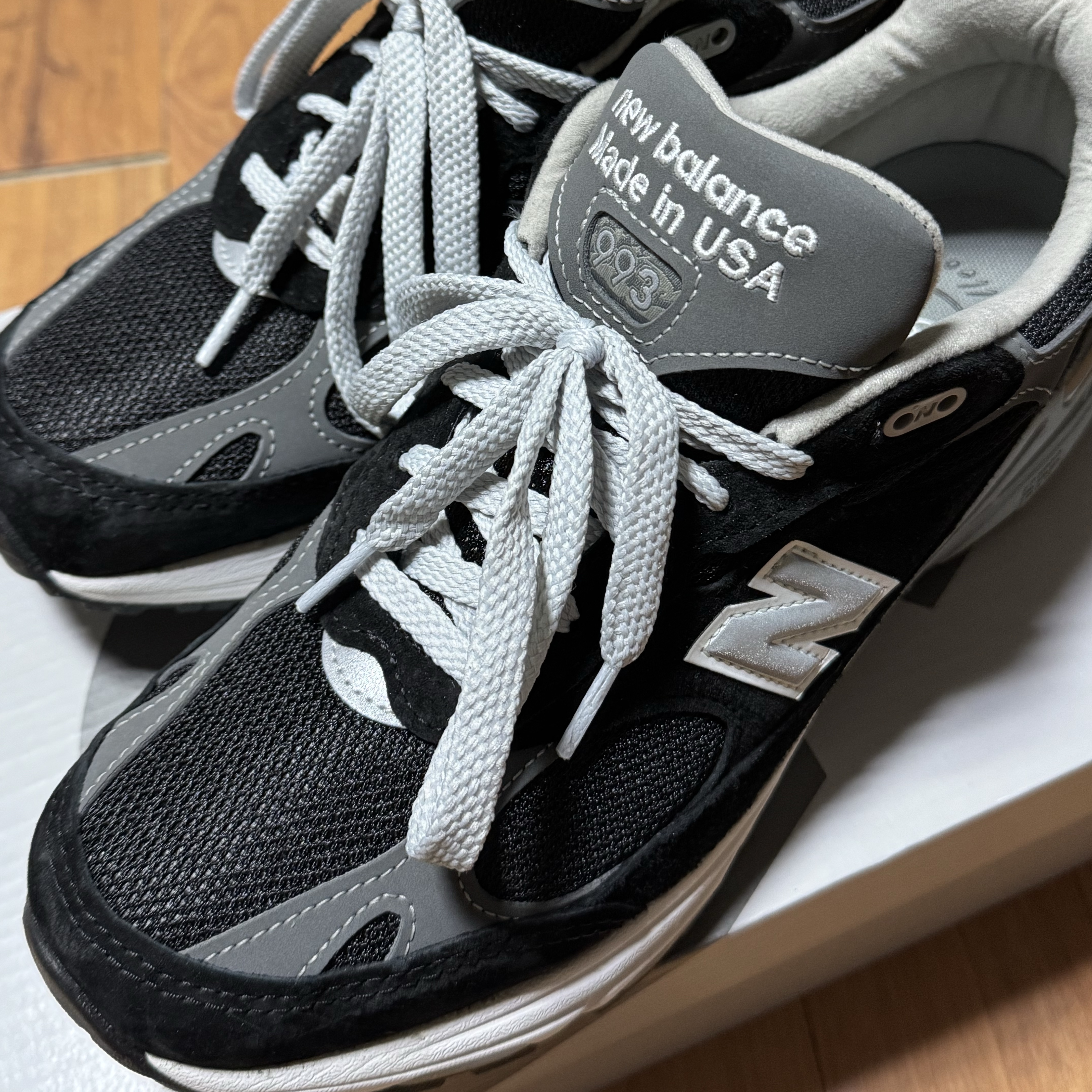 New Balance 993 Made in USA Black - D Standard 착용 스타일 - 1