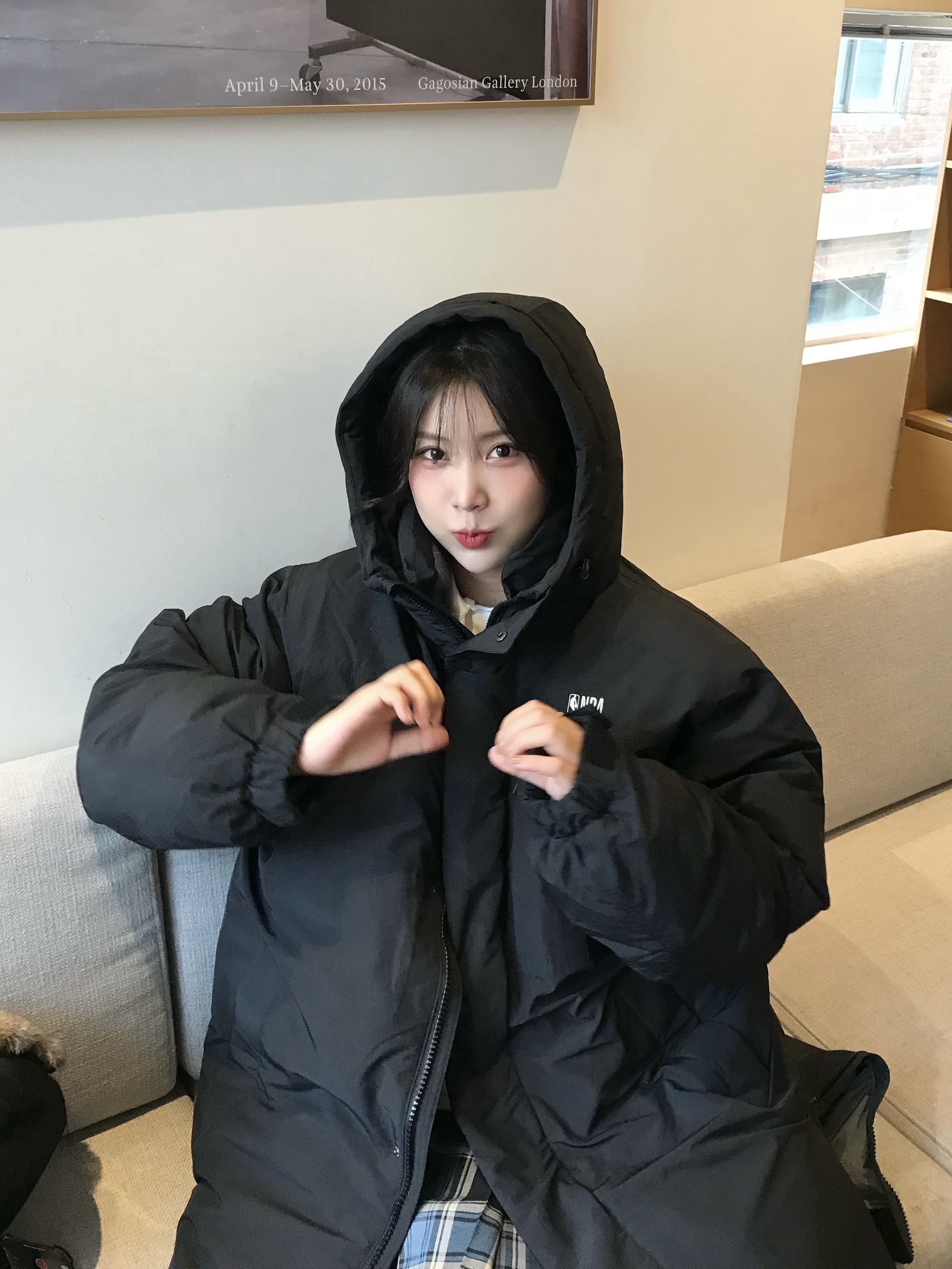 Adidas Jeans Black White 착용 스타일 - 4