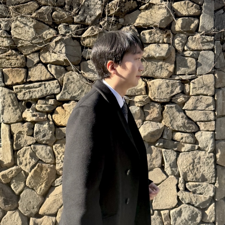 Dior Silk Oblique Stripe Tie Deep Grey Light Grey 착용 스타일