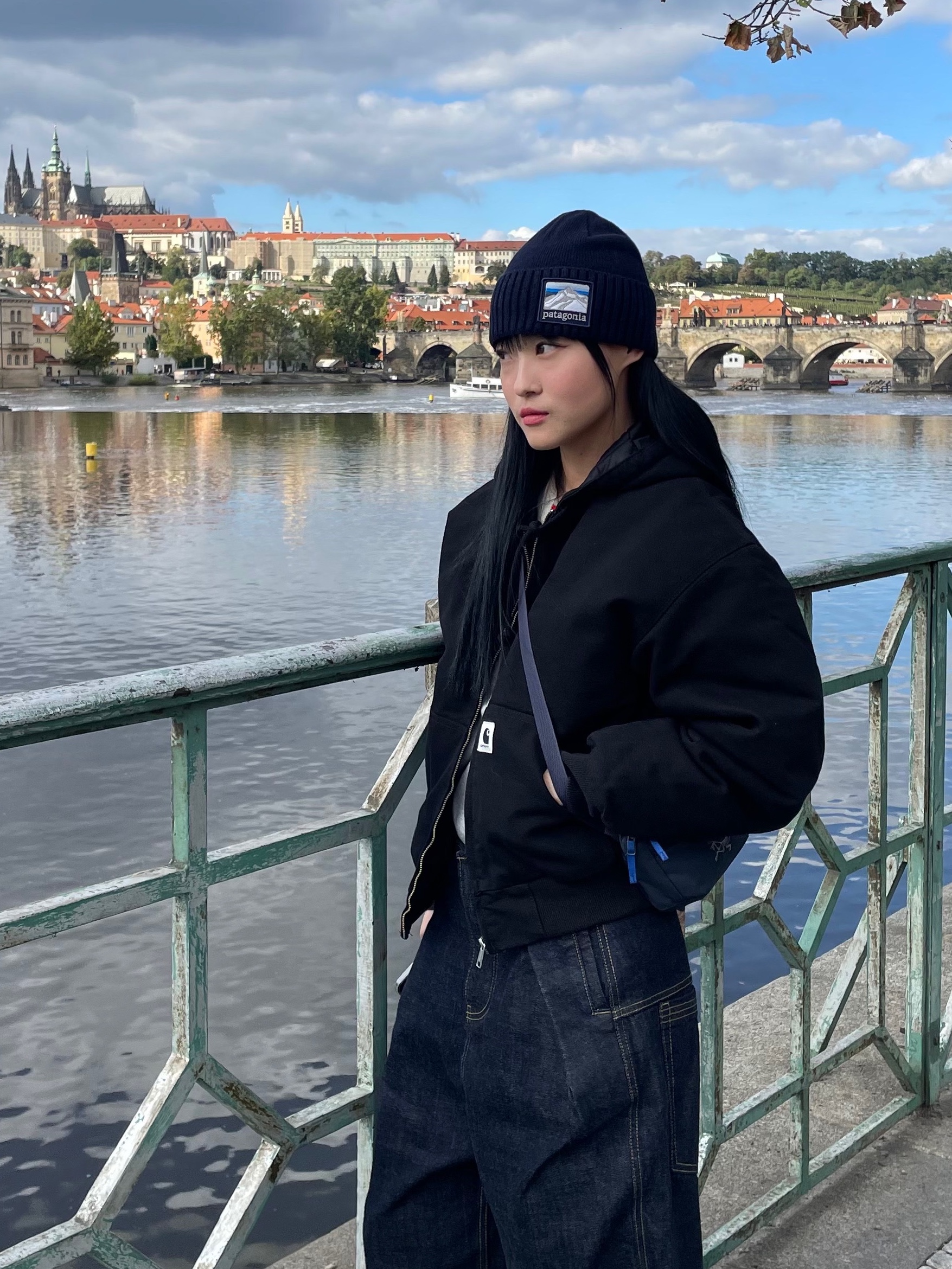 Patagonia Everyday Beanie Black, (W) Carhartt WIP Black OG Active Jacket Black - Winter 착용 스타일 - 2