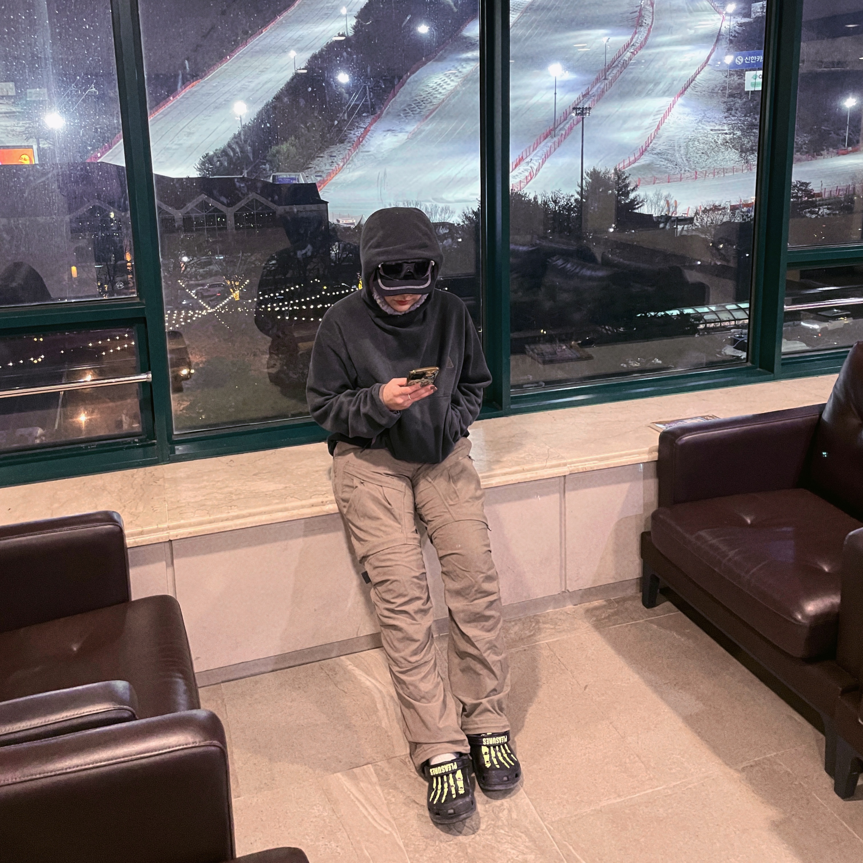 Nike ACG Polartec Wolf Tree Pullover Hoodie Dark Smoke Grey, Nike ACG Smith Summit Cargo Pants Olive Grey - US/EU 착용 스타일 - 2
