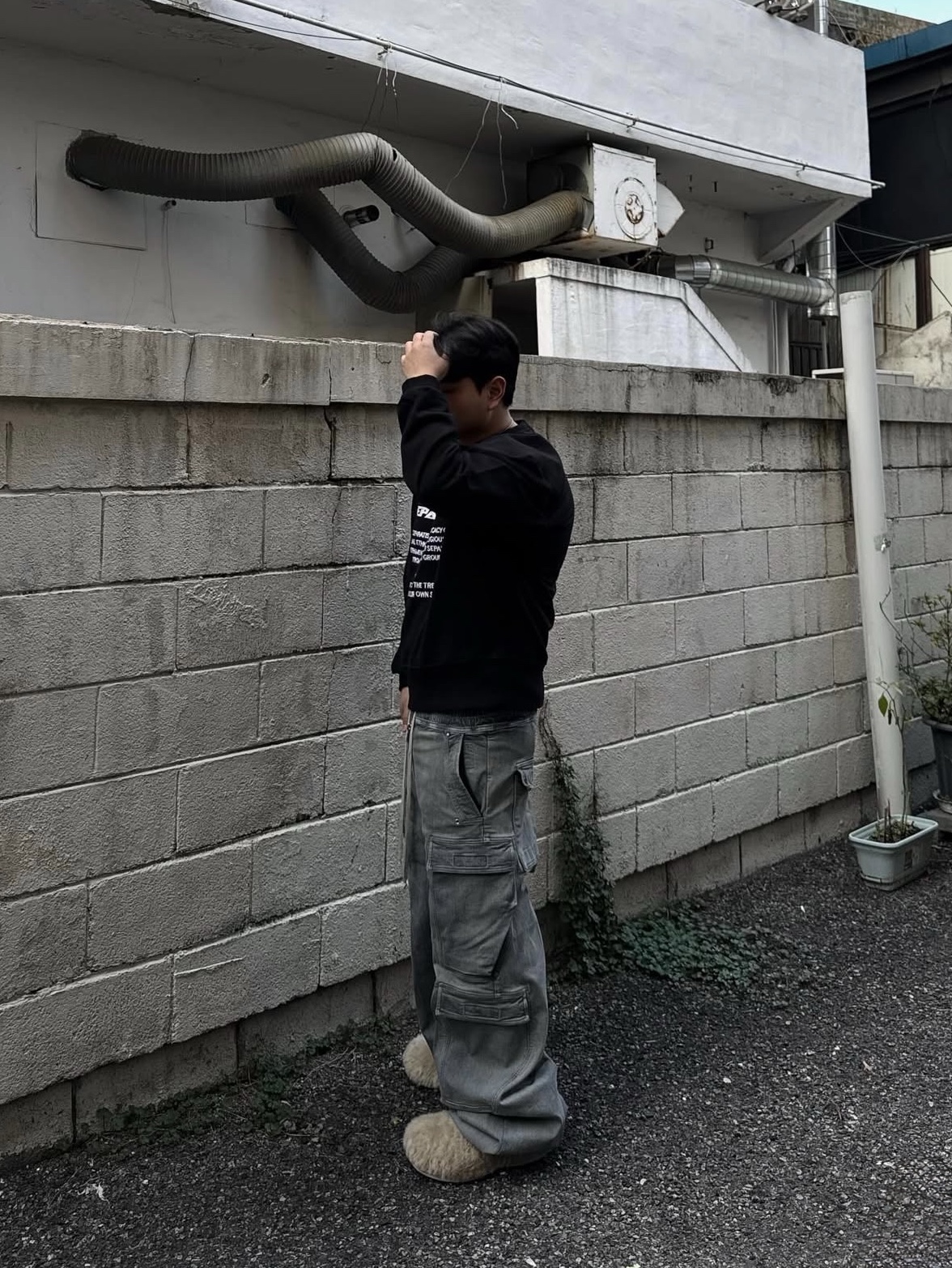 Rick Owens Drkshdw Porterville Double Cargo Jumbo Belas in Stretch Denim Sky 착용 스타일