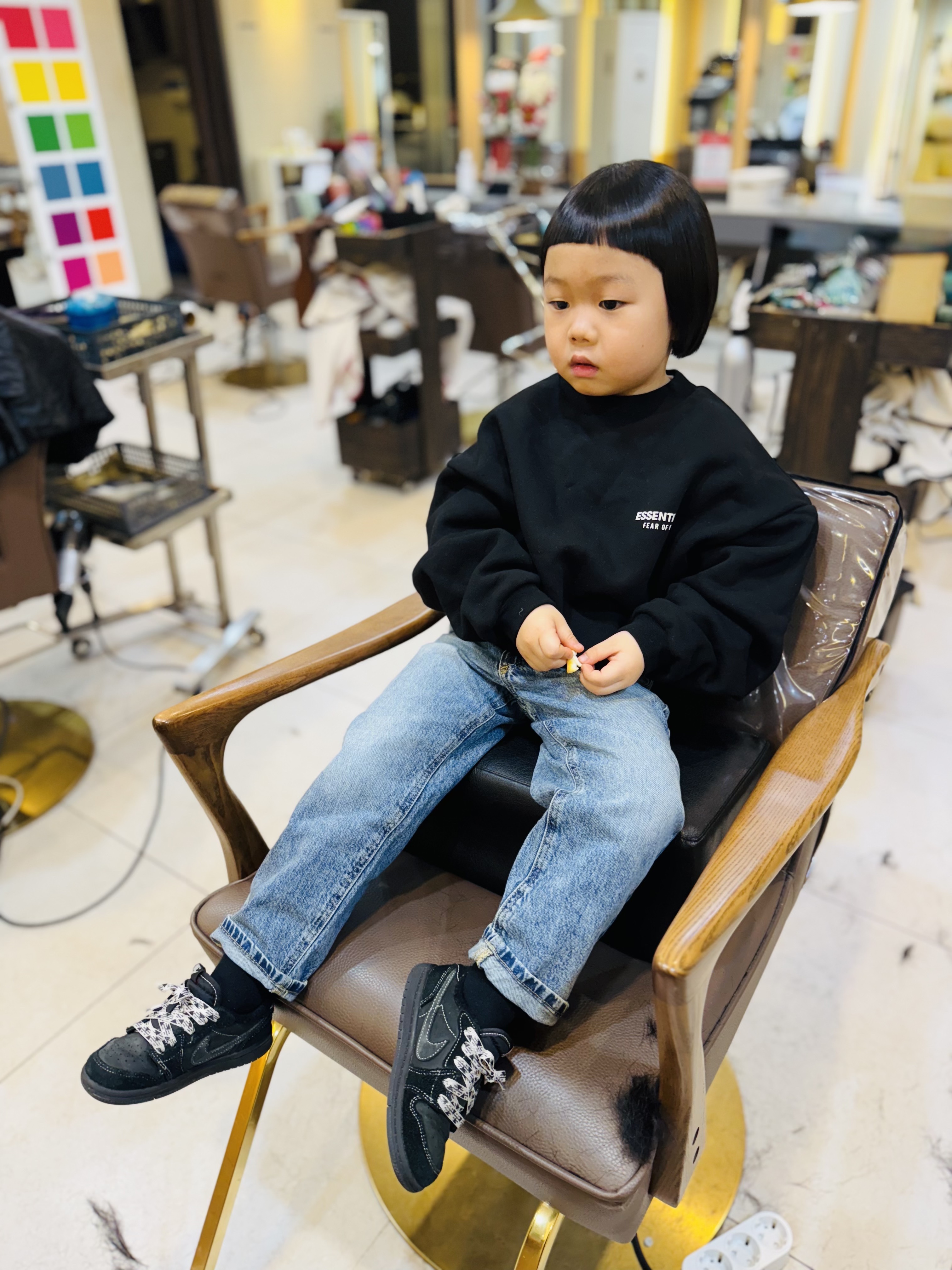 Essentials Fleece Crewneck Black - 24FW, (TD) Jordan 1 x Travis Scott Retro Low OG SP Black Phantom 착용 스타일 - 3