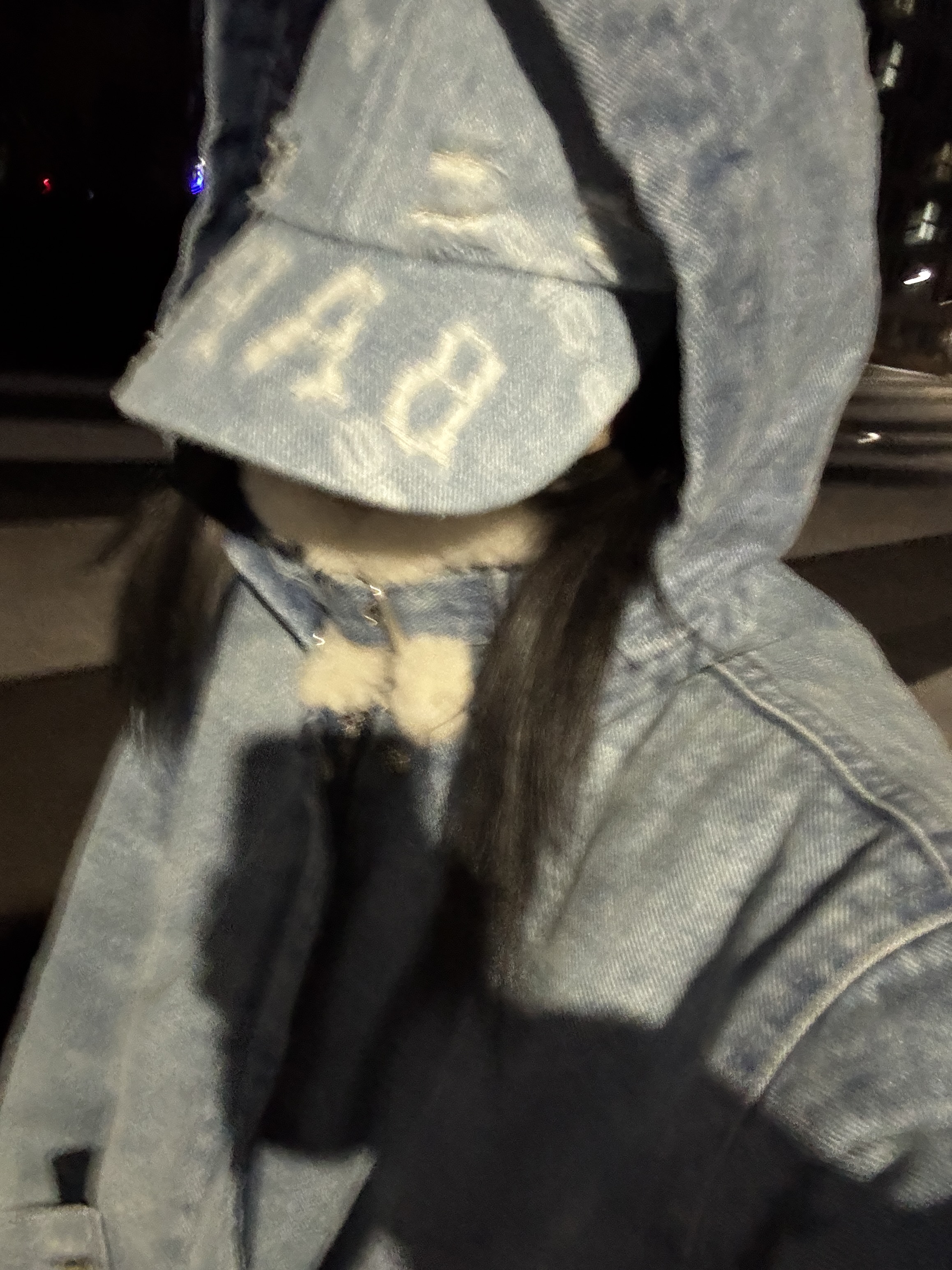 Supreme Faux Shearling Lined Bomber Jacket Denim - 24FW, BAPE Denim Distressed Logo Cap Light Indigo 착용 스타일 - 2