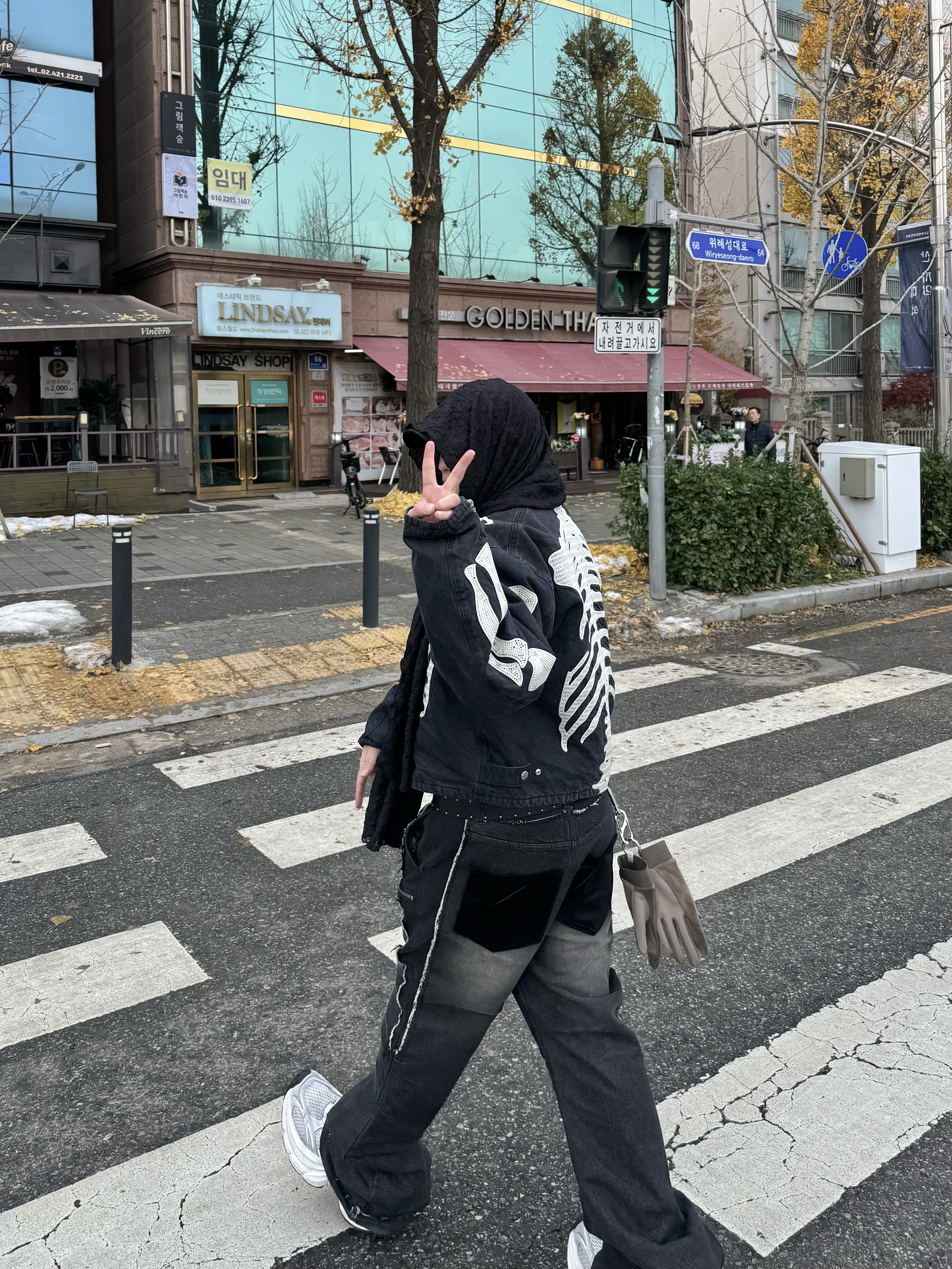 Kapital 14 oz. Black X Black Denim Motocross Bone Jacket Black, Balenciaga 10XL Sneakers White Grey Silver Black 착용 스타일 - 7