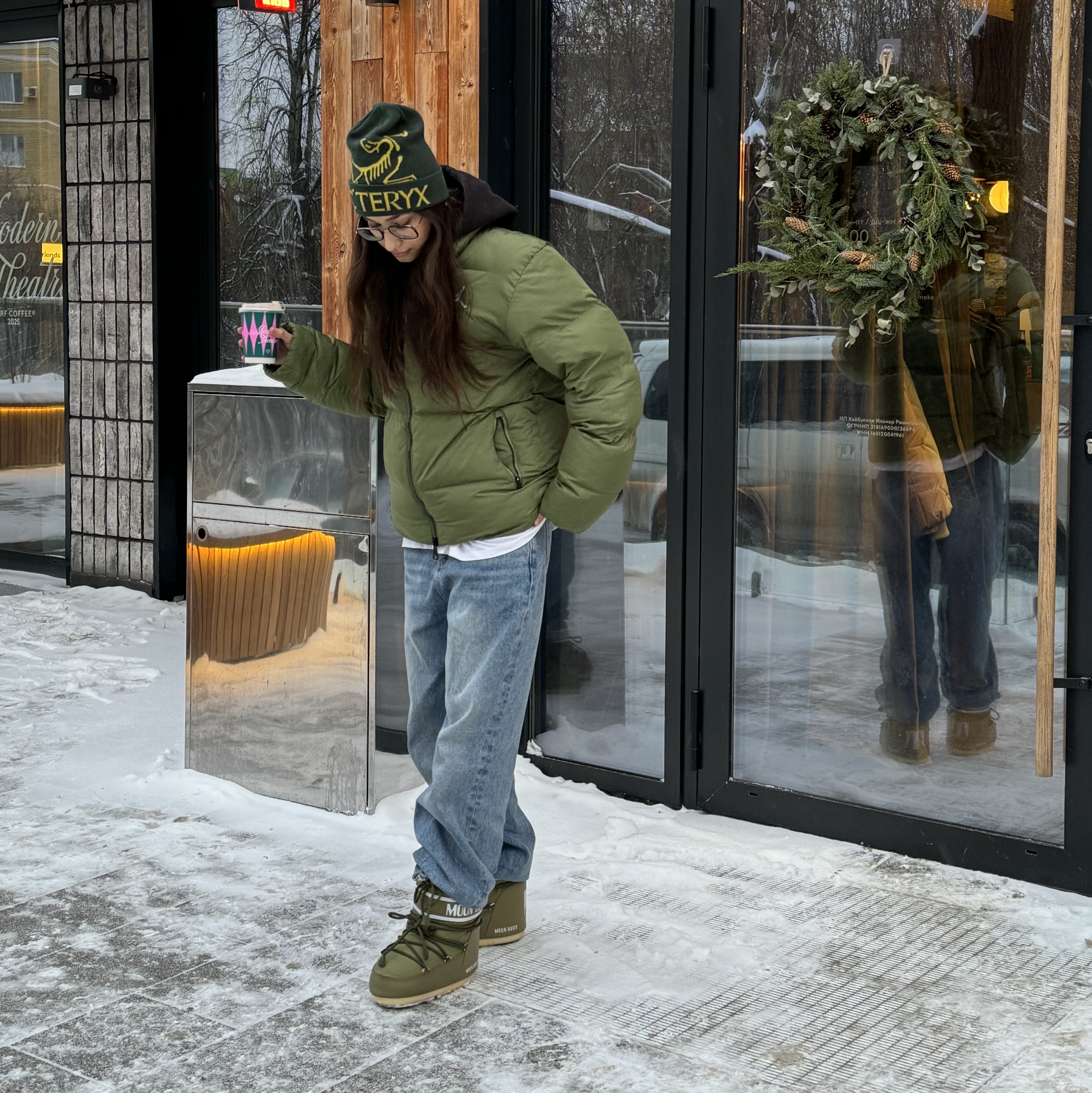 (W) Moon Boot Icon Low Nylon Boots Khaki, Arc'teryx Bird Word Toque Pytheas 착용 스타일 - 3