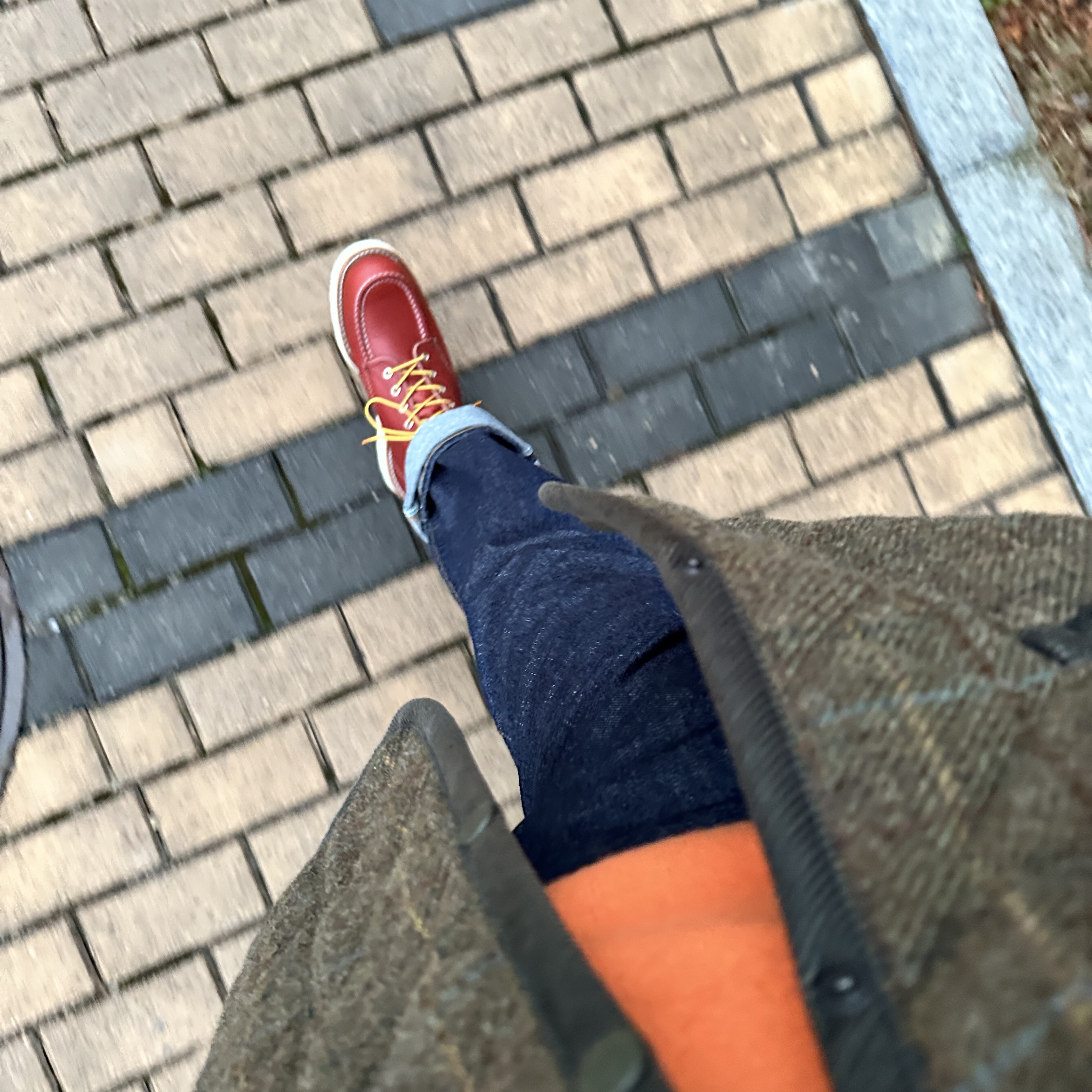 Red Wing 6 Inch Moc Toe 8875 Oro Russet Leather - D 착용 스타일