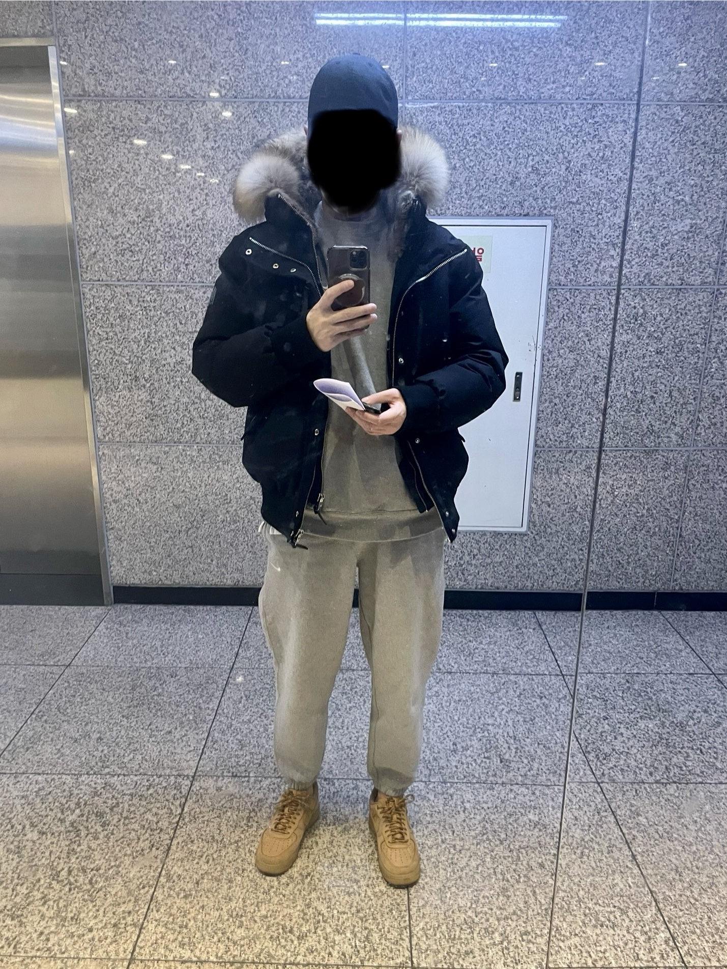 Mackage Dixon 2-In-1 Nordic Tech Down Bomber with Natural Fur Black Silver, Nike NRG Solo Swoosh Crew Fleece Dark Grey Heather - Asia 착용 스타일