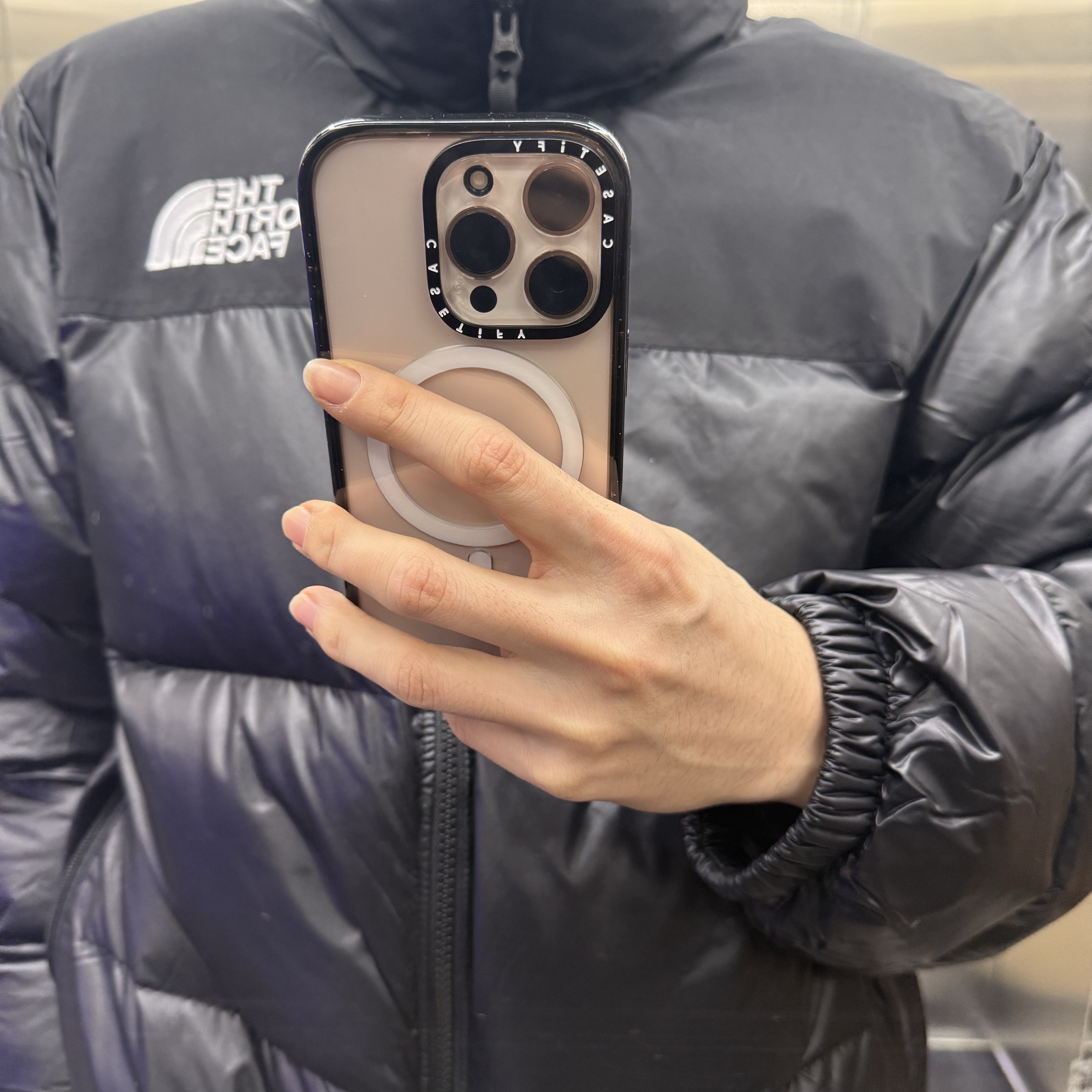The North Face On Ball Jacket Black 착용 스타일