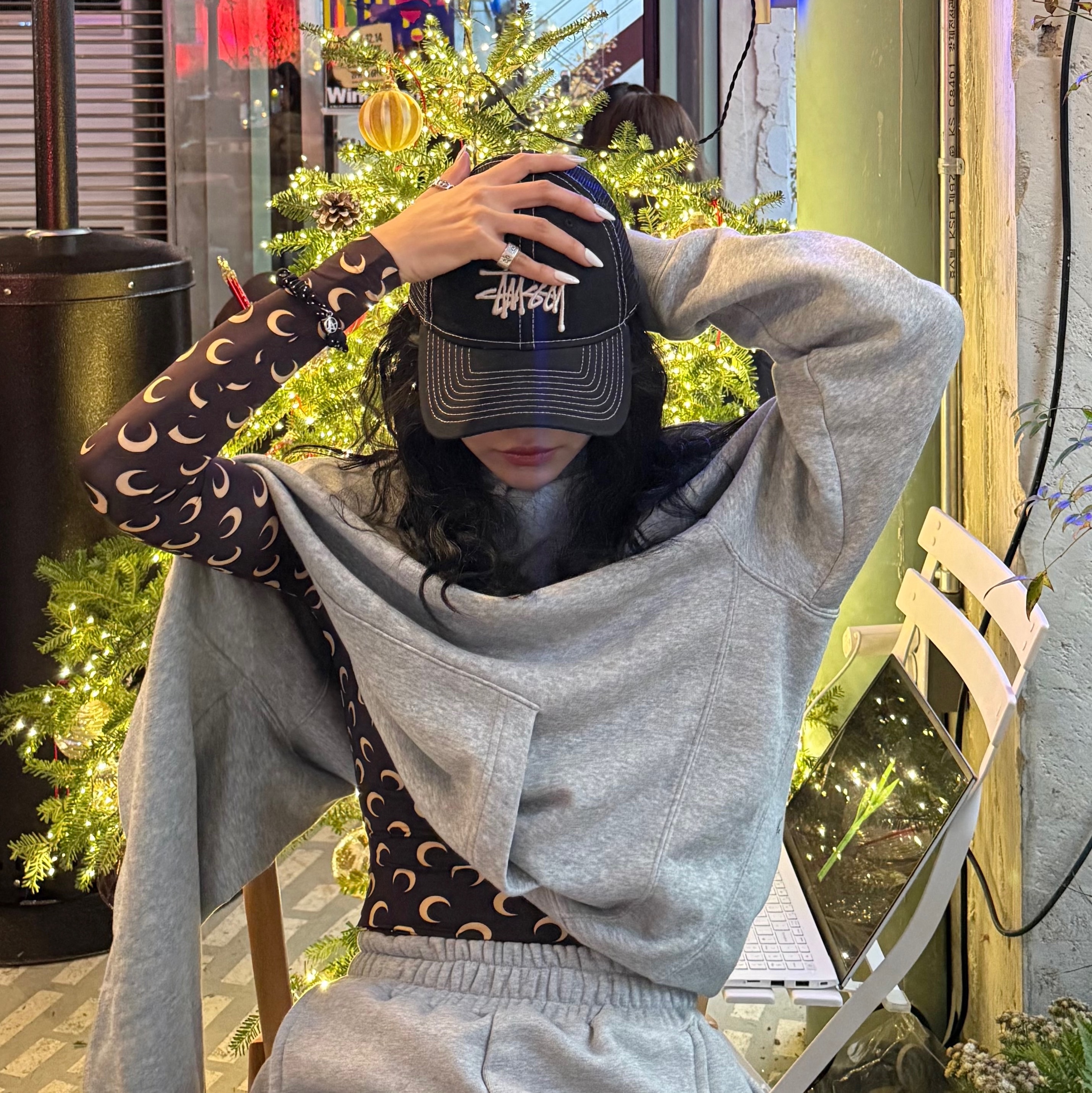 Stussy New Era 9twenty Basic Trucker Black, (W) Marine Serre Second Skin Top Brown Moon 착용 스타일 - 1