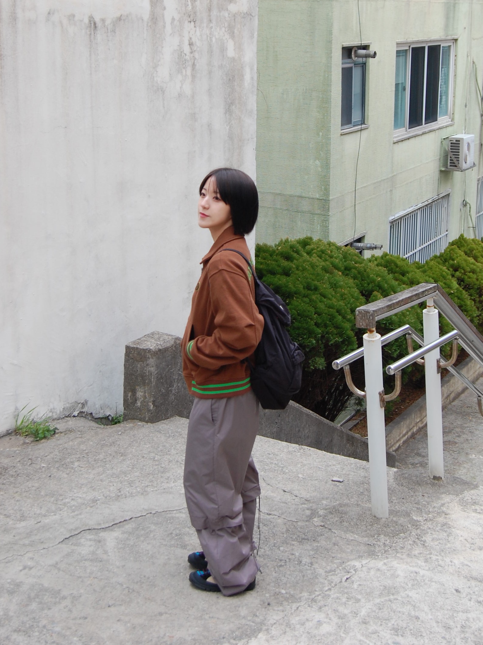 (W) Keen Jasper Rocks SP Sneakers Beige 착용 스타일