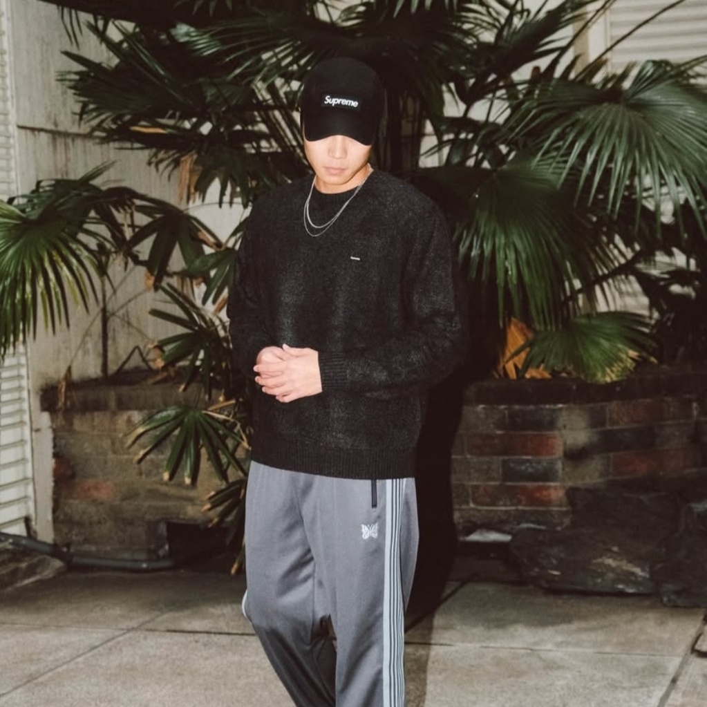 Supreme Windstopper Earflap Camp Cap Black - 24FW 착용 스타일 - 2