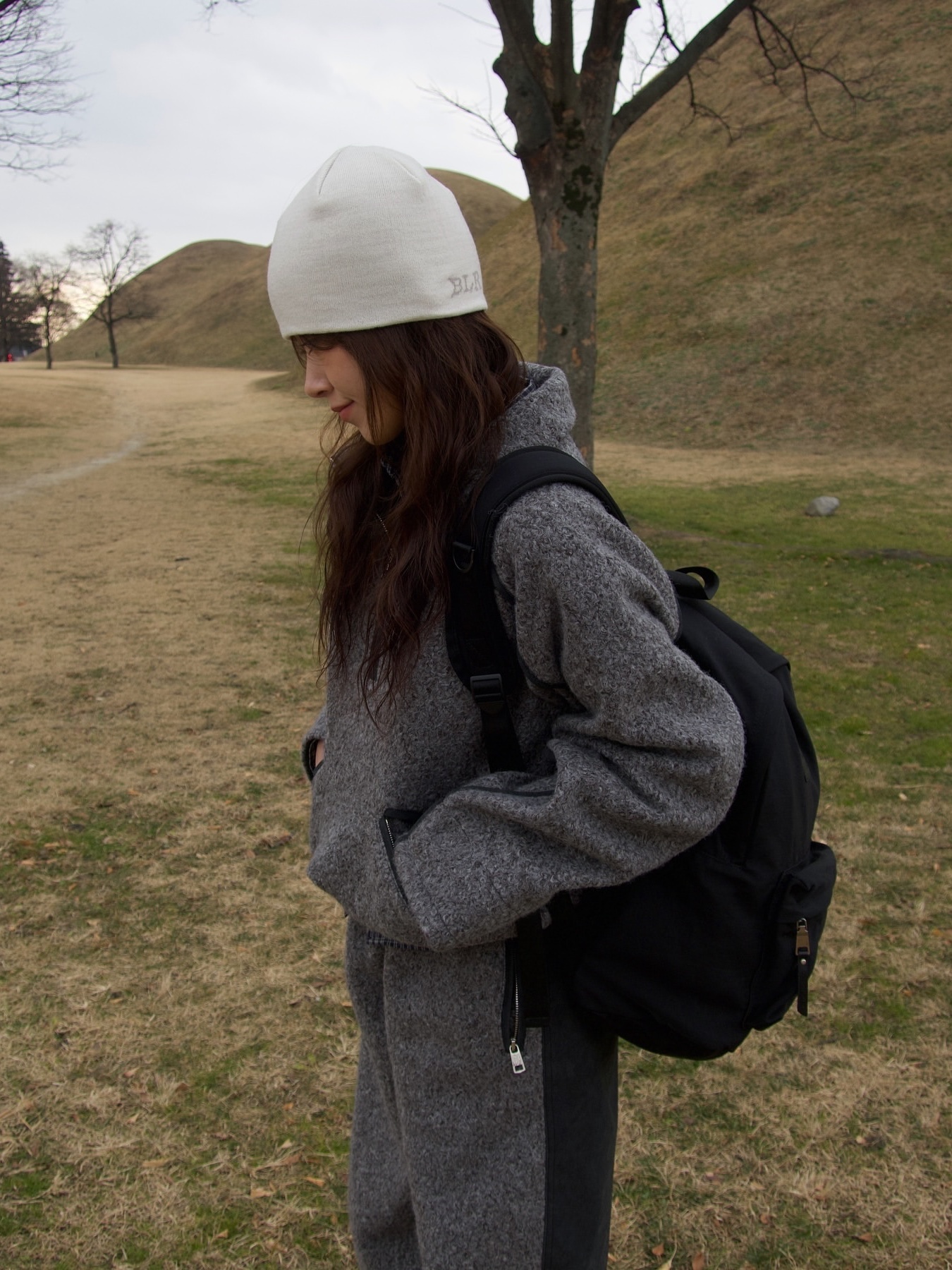BLR Curved Logo Beanie Black, BLR Curved Logo Beanie Ivory 착용 스타일