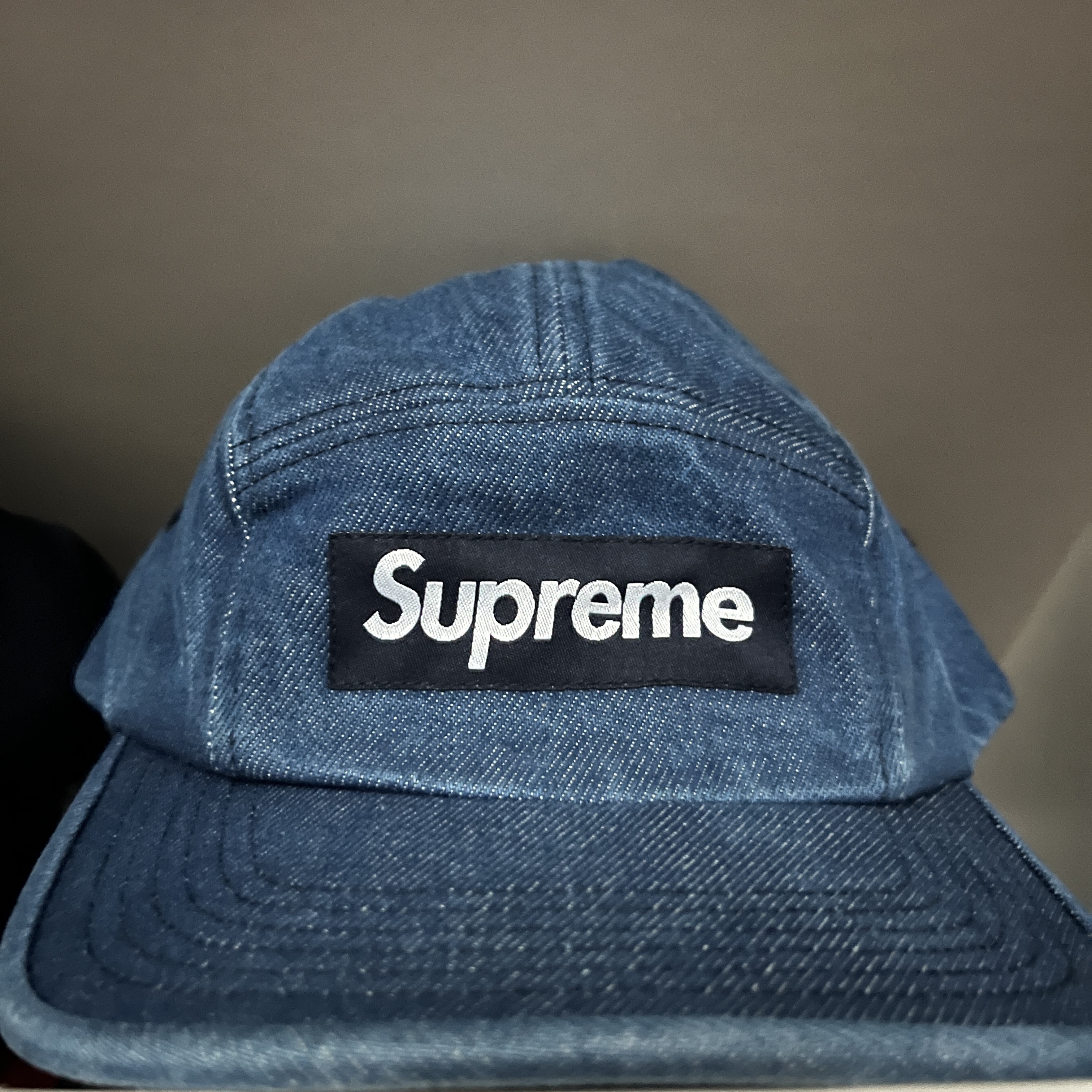 Supreme Washed Chino Twill Camp Cap Denim - 24FW 착용 스타일