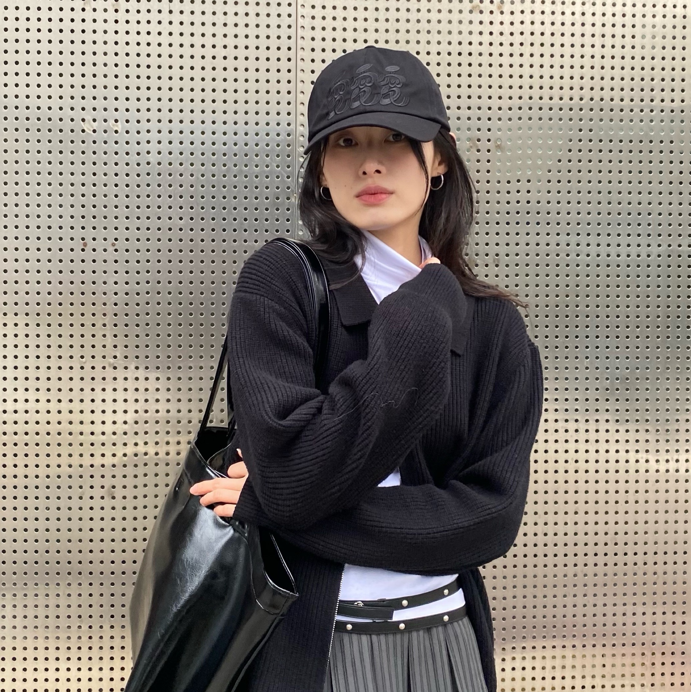LUVLUVLUV SV The Most Basic Baseball Cap Black 착용 스타일 - 1