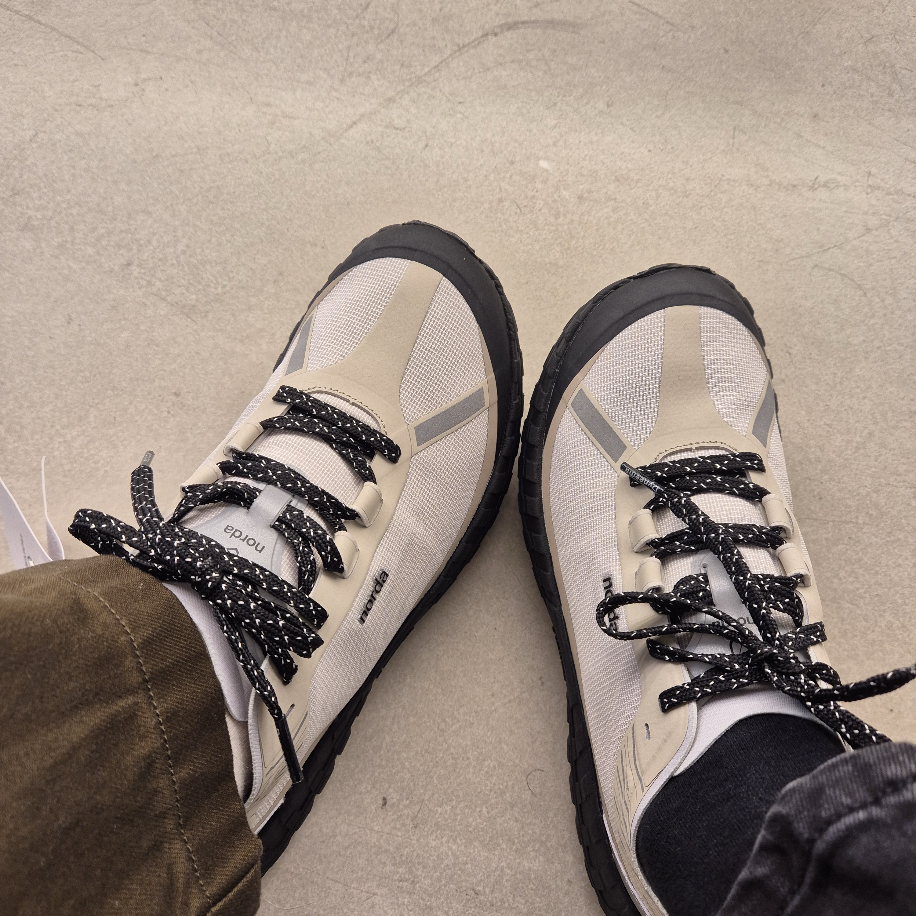 Norda 001/A Cinder, (W) Norda 001/A Cinder 착용 스타일