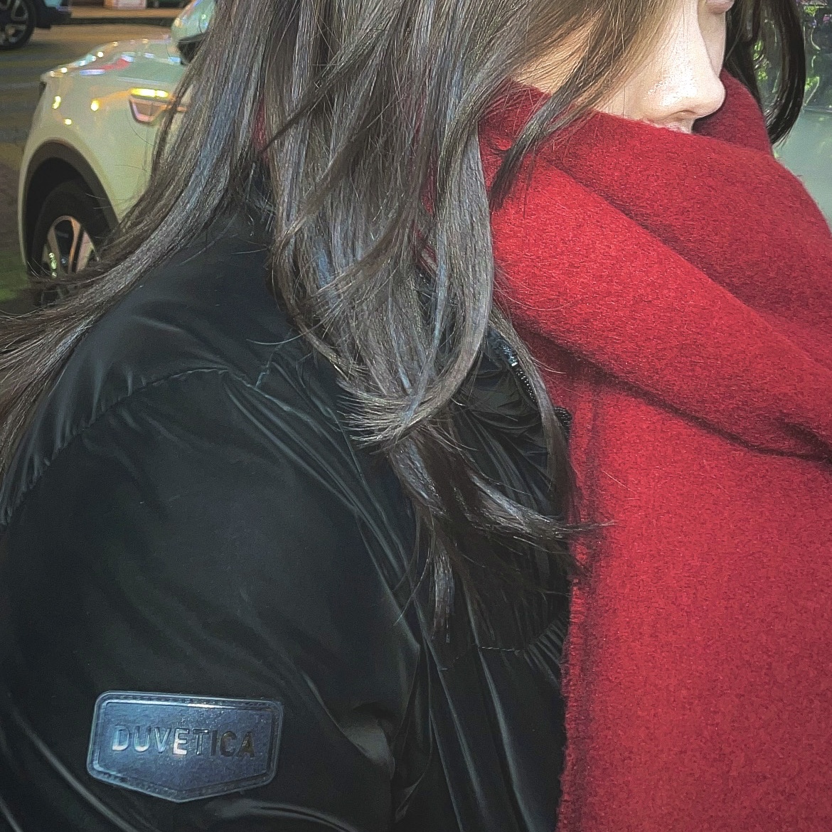 (W) Duvetica Torisa Velvet Down Jacket Black 착용 스타일