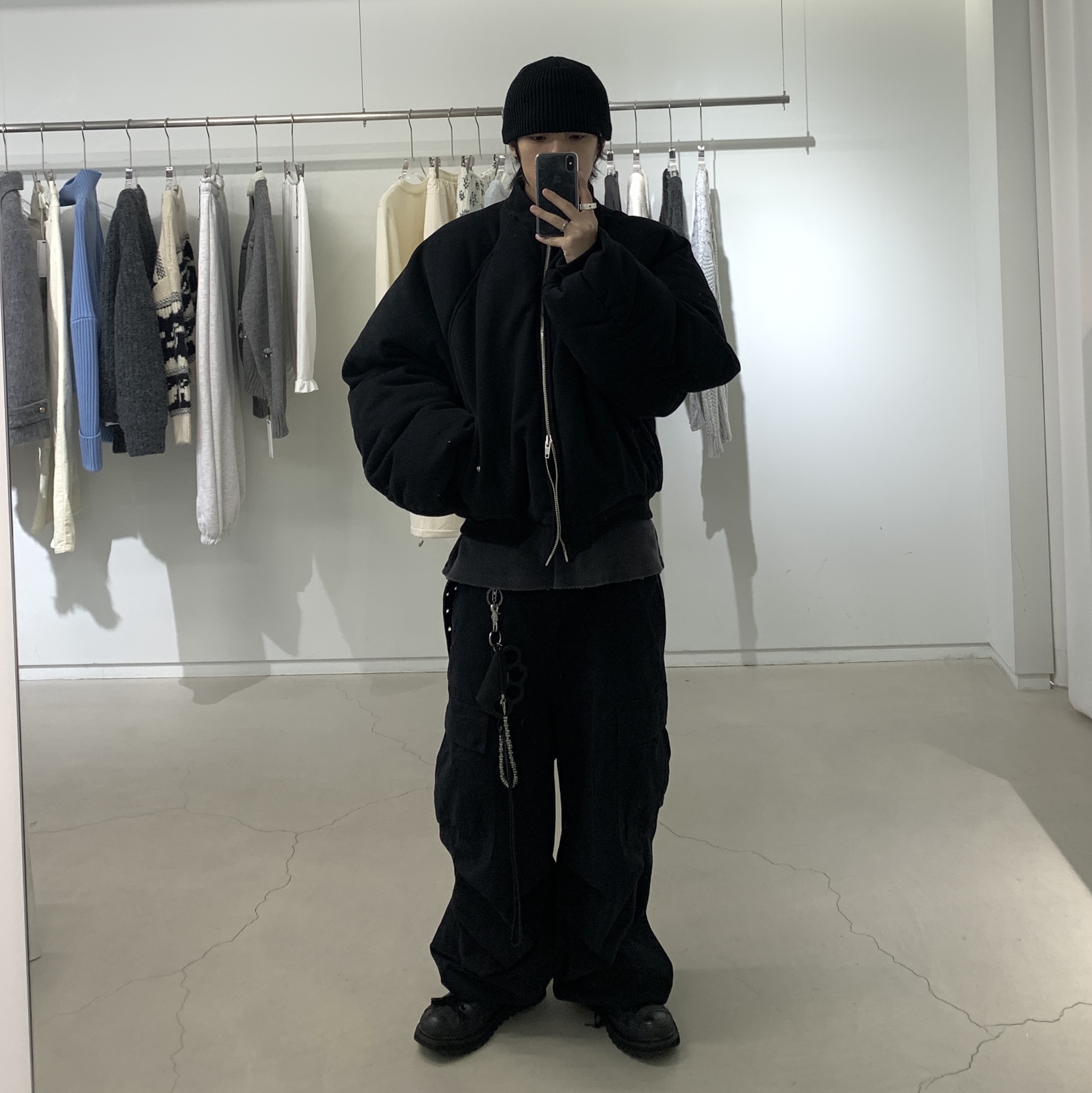 Farfromwhat Far Oversized Bomber Black, ETCE Prototype Henley Neck Waffle Knit Charcoal 착용 스타일