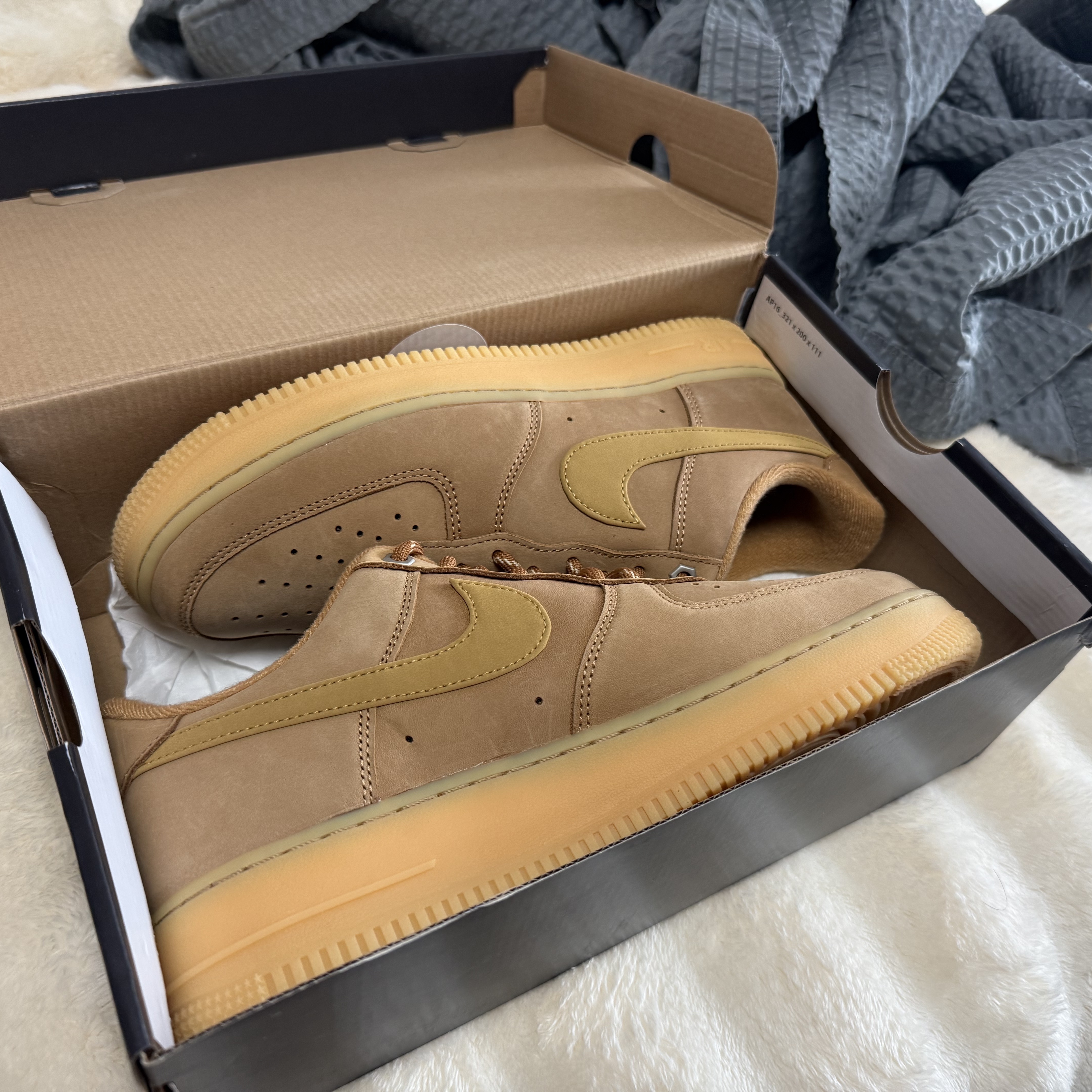 Nike Air Force 1 '07 WB Flax 착용 스타일 - 2