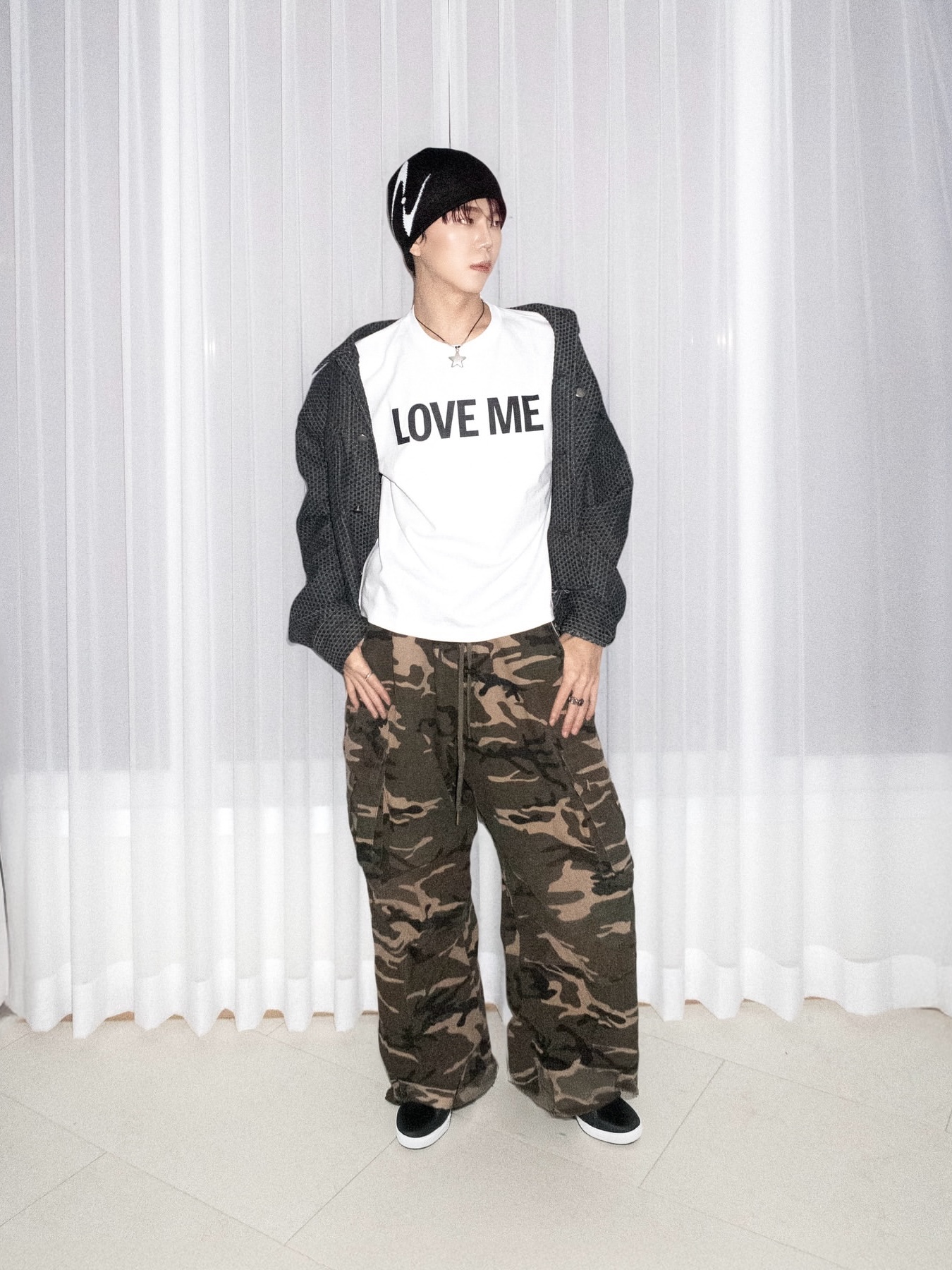 BLR Curved Logo Beanie Black, BLR Curved Logo Beanie Ivory 착용 스타일