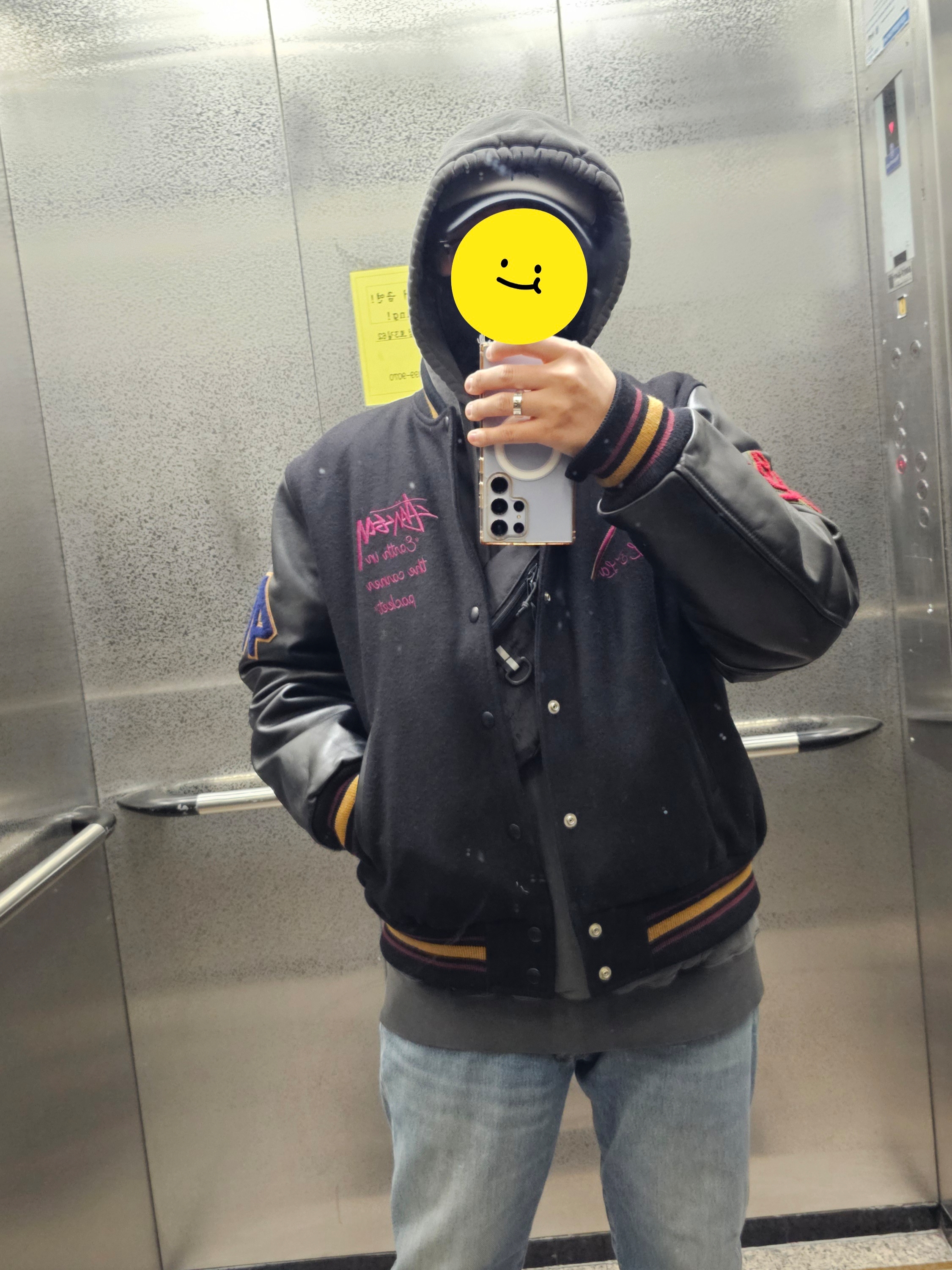 Stussy 40th Anniversary IST Jacket (Ny.LT.La), Stussy 8 Ball Hoodie Pigment Dyed Black 착용 스타일