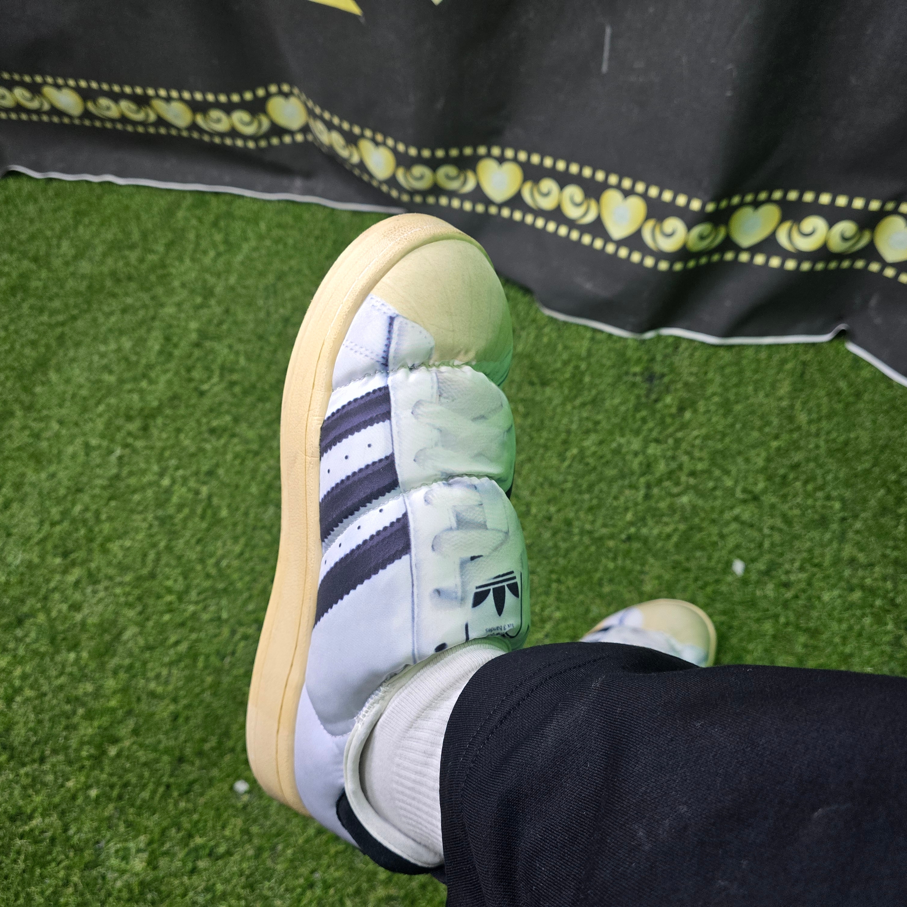 Adidas Puffylette Superstar Cloud White 착용 스타일 - 2