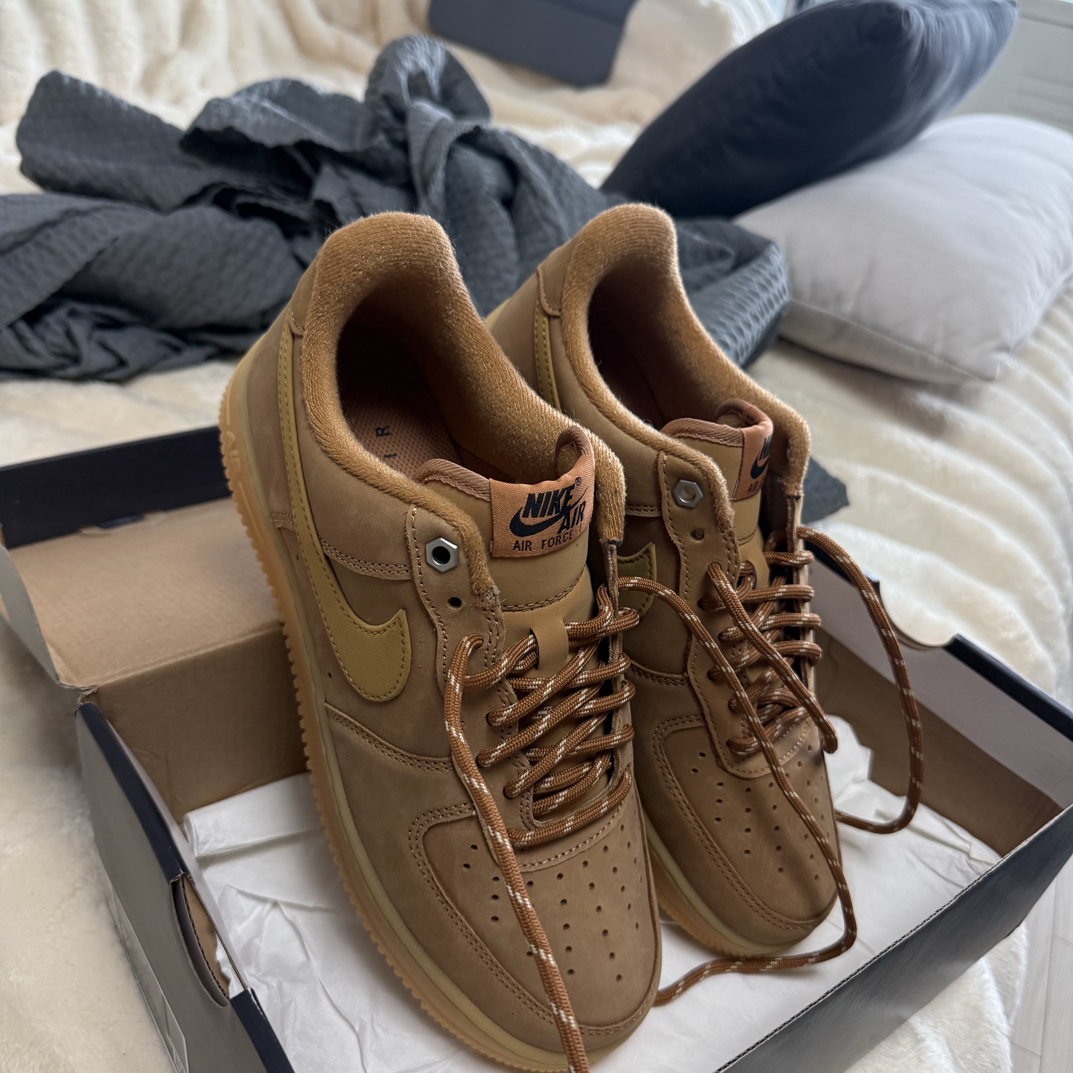 Nike Air Force 1 '07 WB Flax 착용 스타일 - 1