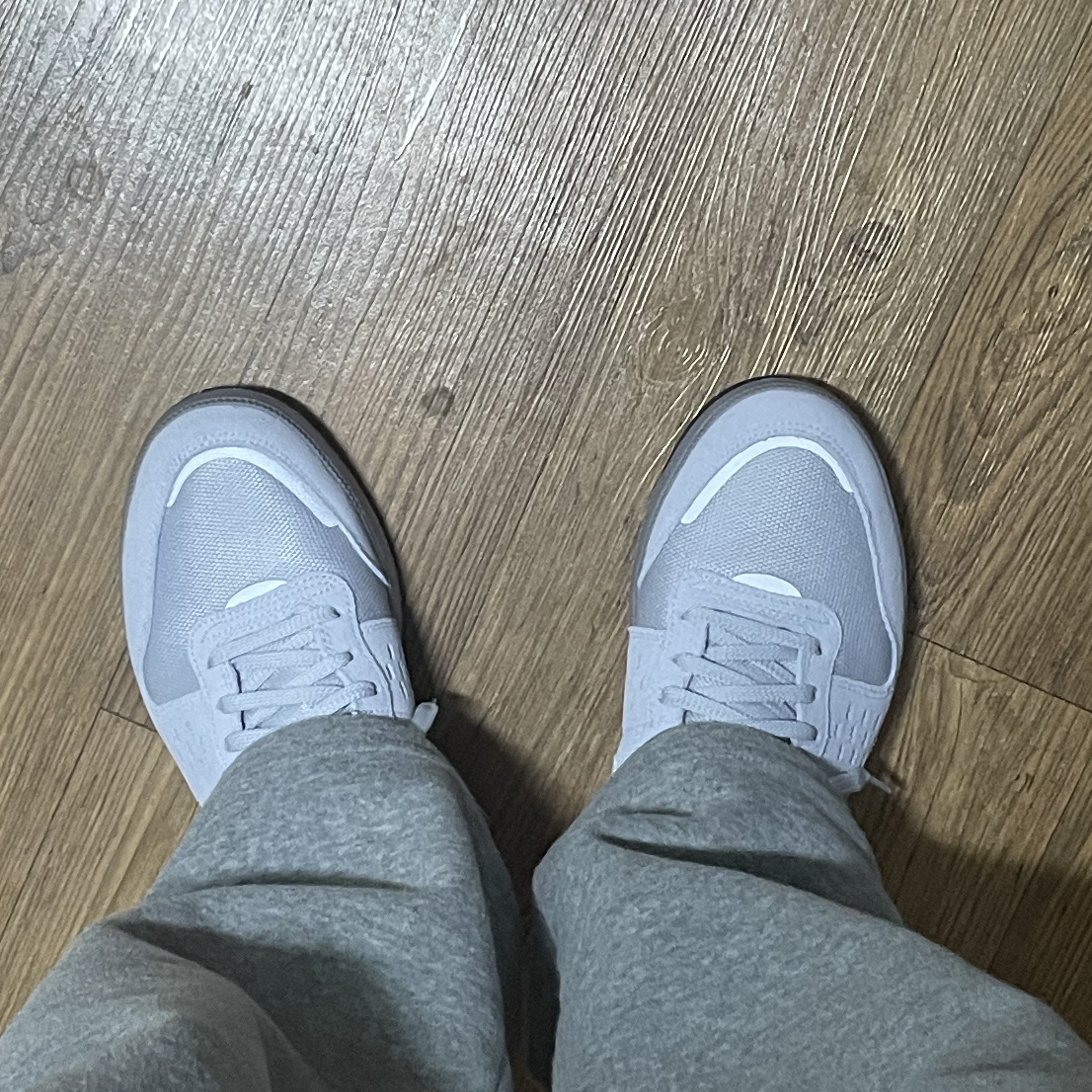 Nike C1TY Concrete Cement Grey Sky Grey 착용 스타일