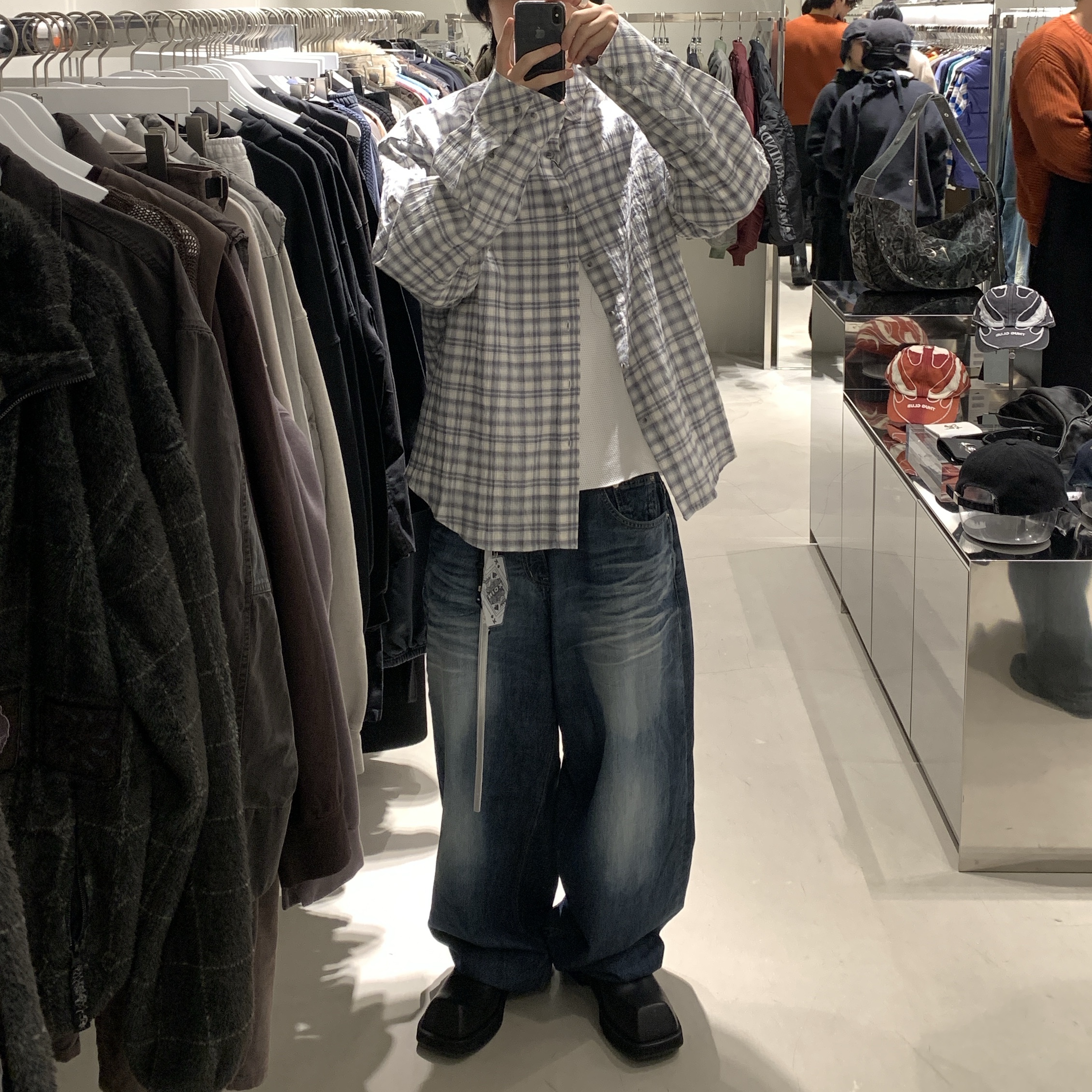 Undermycar Mu.36 Anti Fxxking Logo Play Basic Long Sleeve Check Shirts Blue Black 착용 스타일