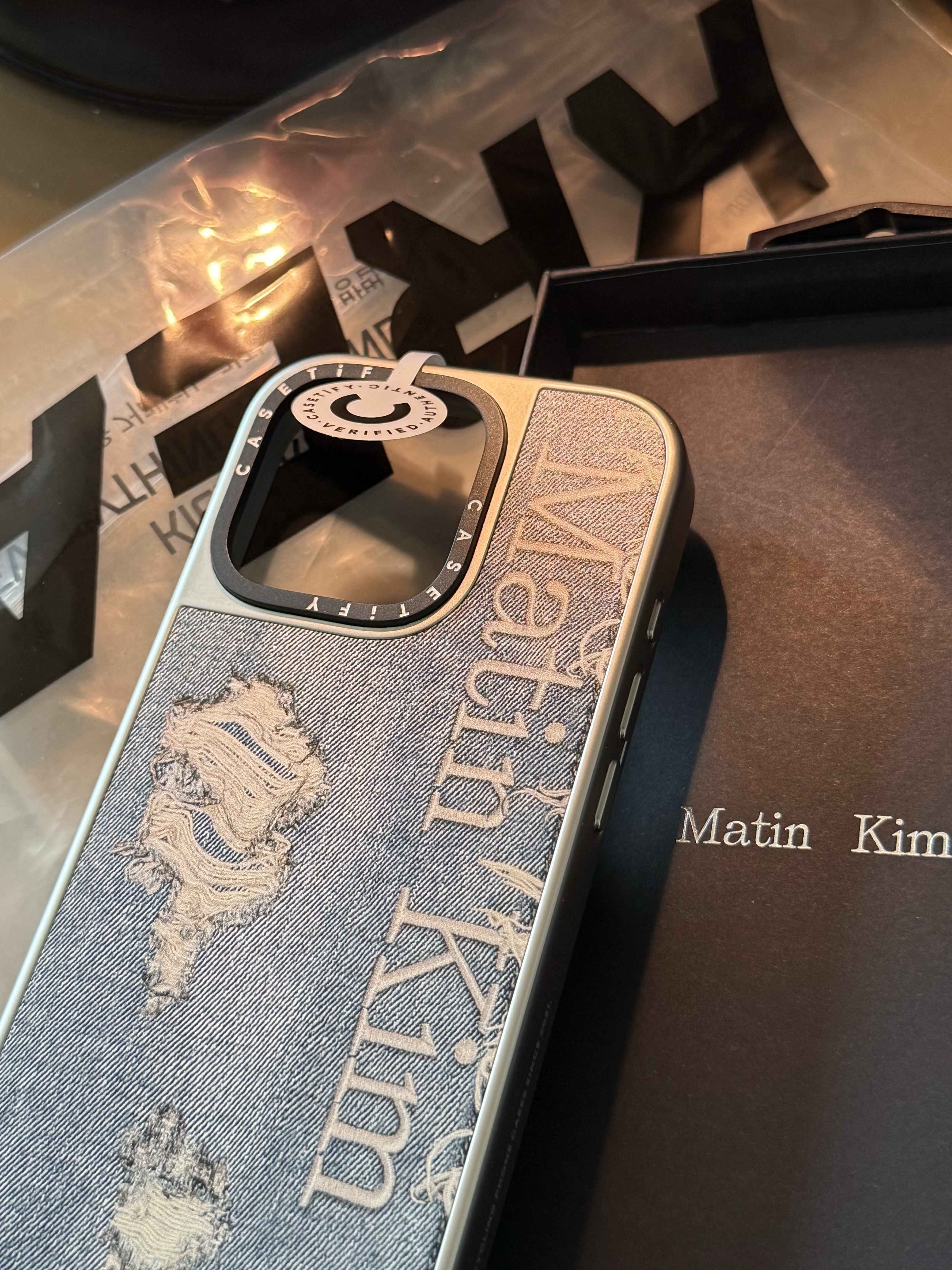 Casetify x Matin Kim iPhone Destroyed Denim Magsafe Mirror Case Silver 착용 스타일