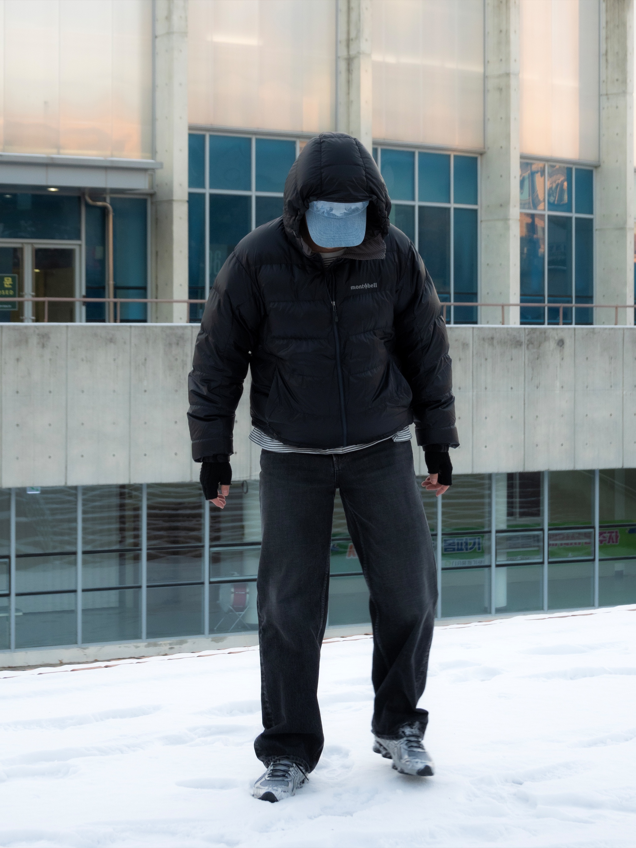 Montbell Alpine Down Parka Black, Asics Gel-Quantum Kinetic Mid Grey Pure Silver 착용 스타일 - 2