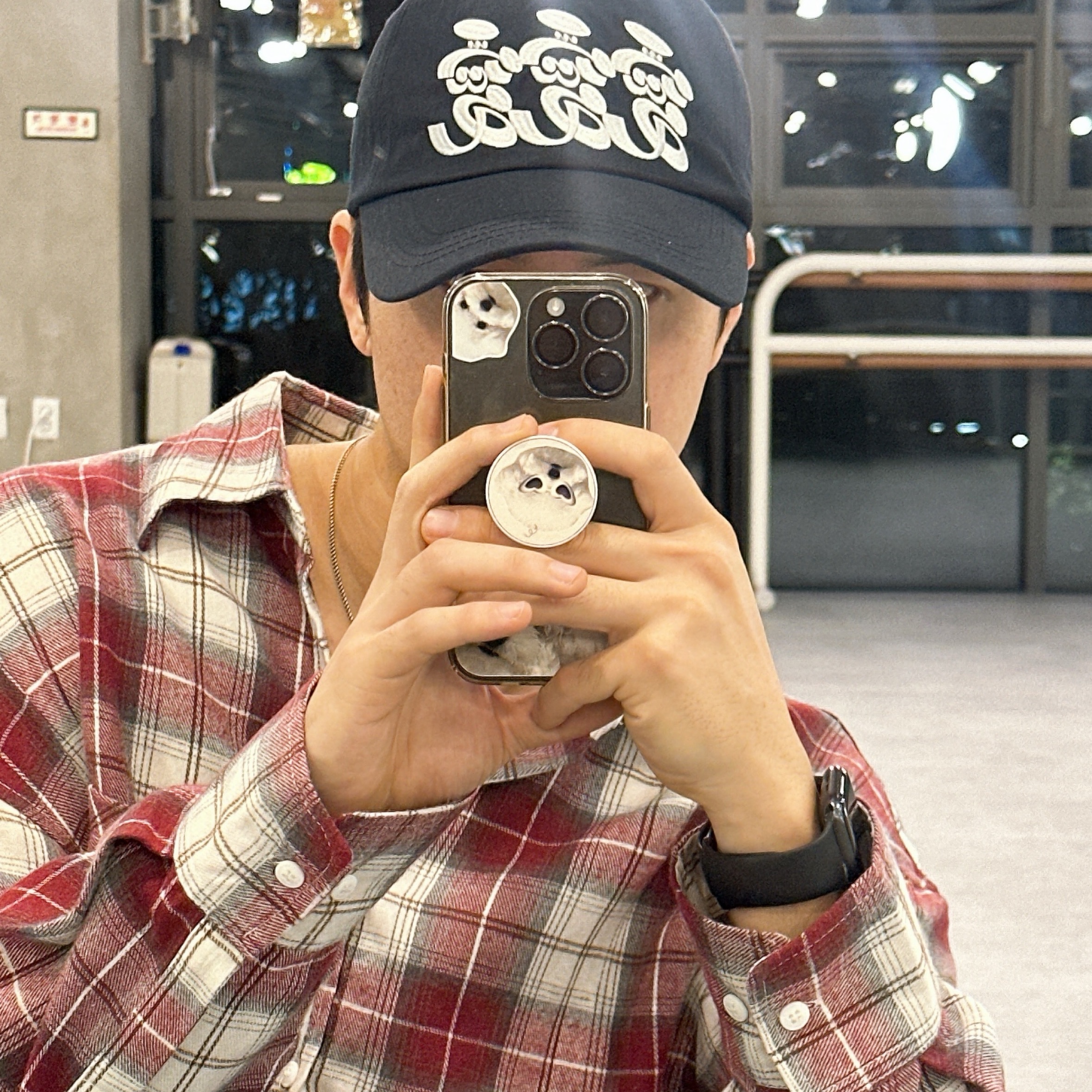 LUVLUVLUV SV The Most Basic Baseball Cap Navy 착용 스타일 - 3