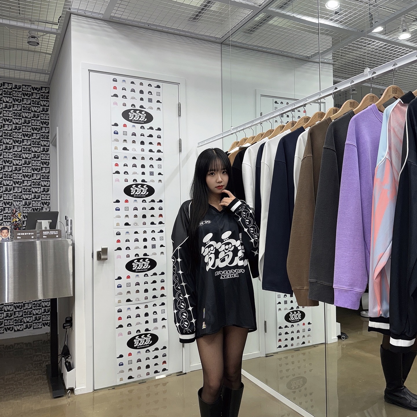 LUVLUVLUV KM Keeper Jersey Apollo BK 착용 스타일 - 1