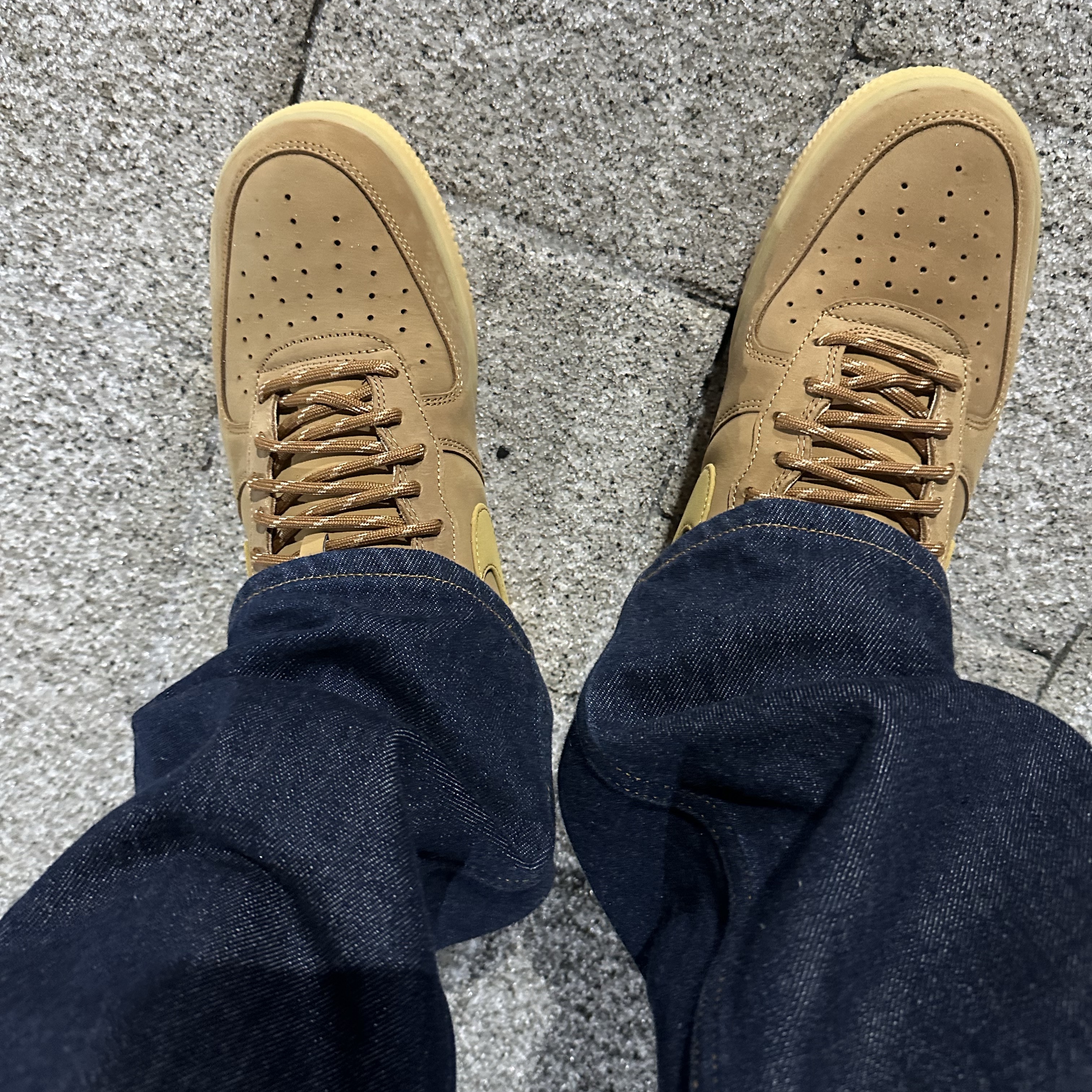 Nike Air Force 1 '07 WB Flax 착용 스타일 - 1