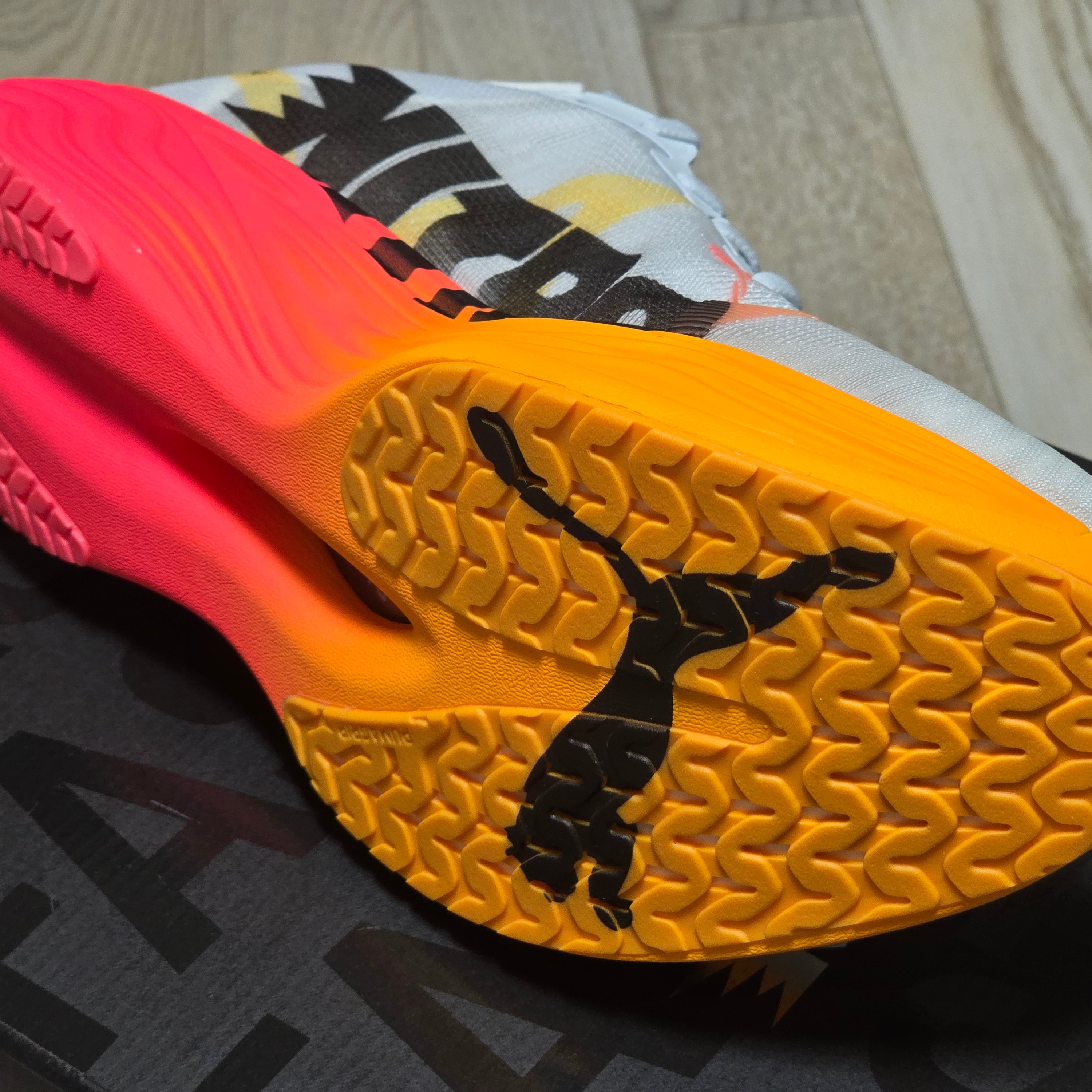 Puma Deviate Nitro Elite 3 White Sunset Glow 착용 스타일 - 3