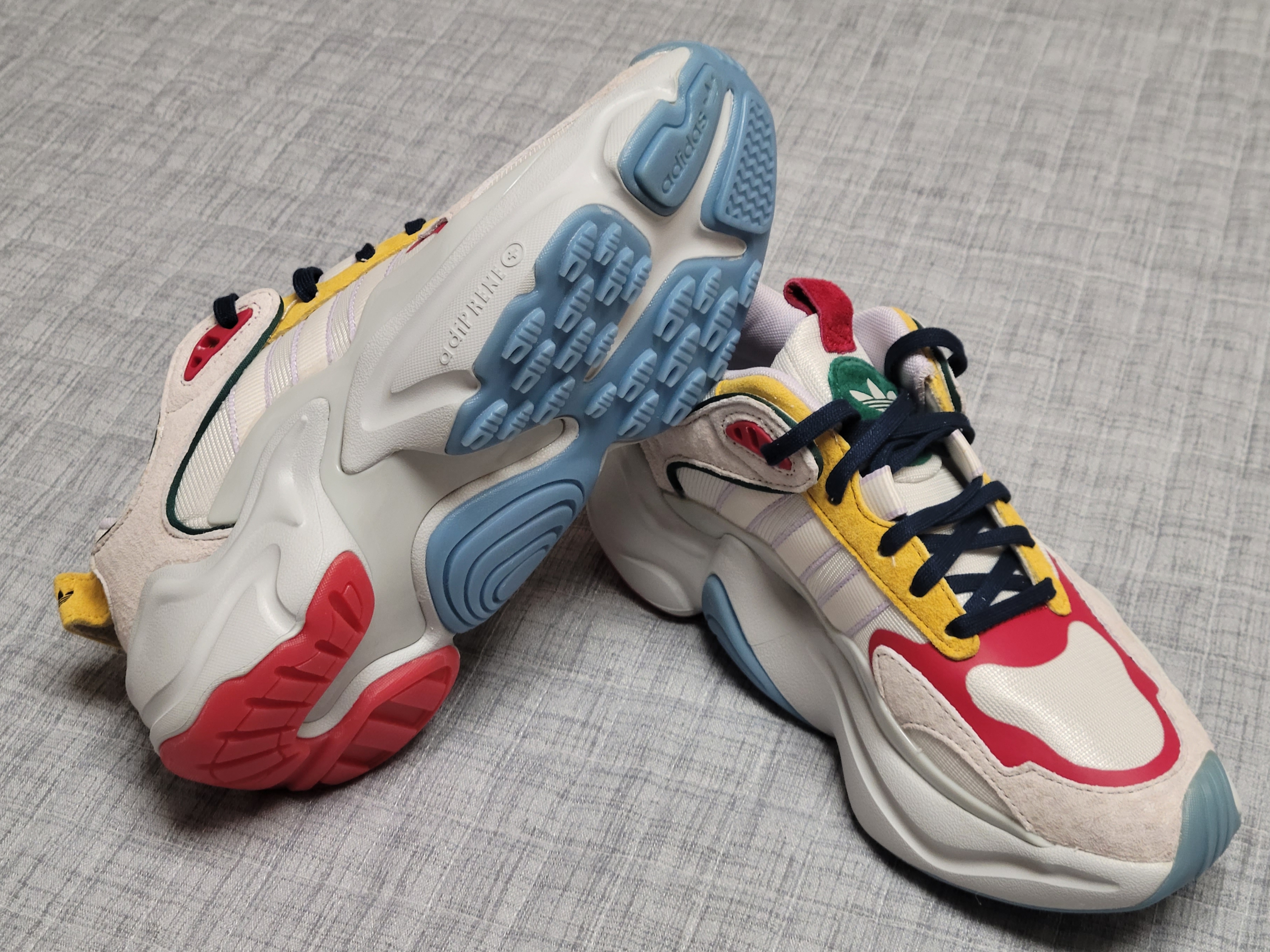 (W) Adidas x Angel Chen Magmur Runner Cloud White Active Red 착용 스타일 - 4
