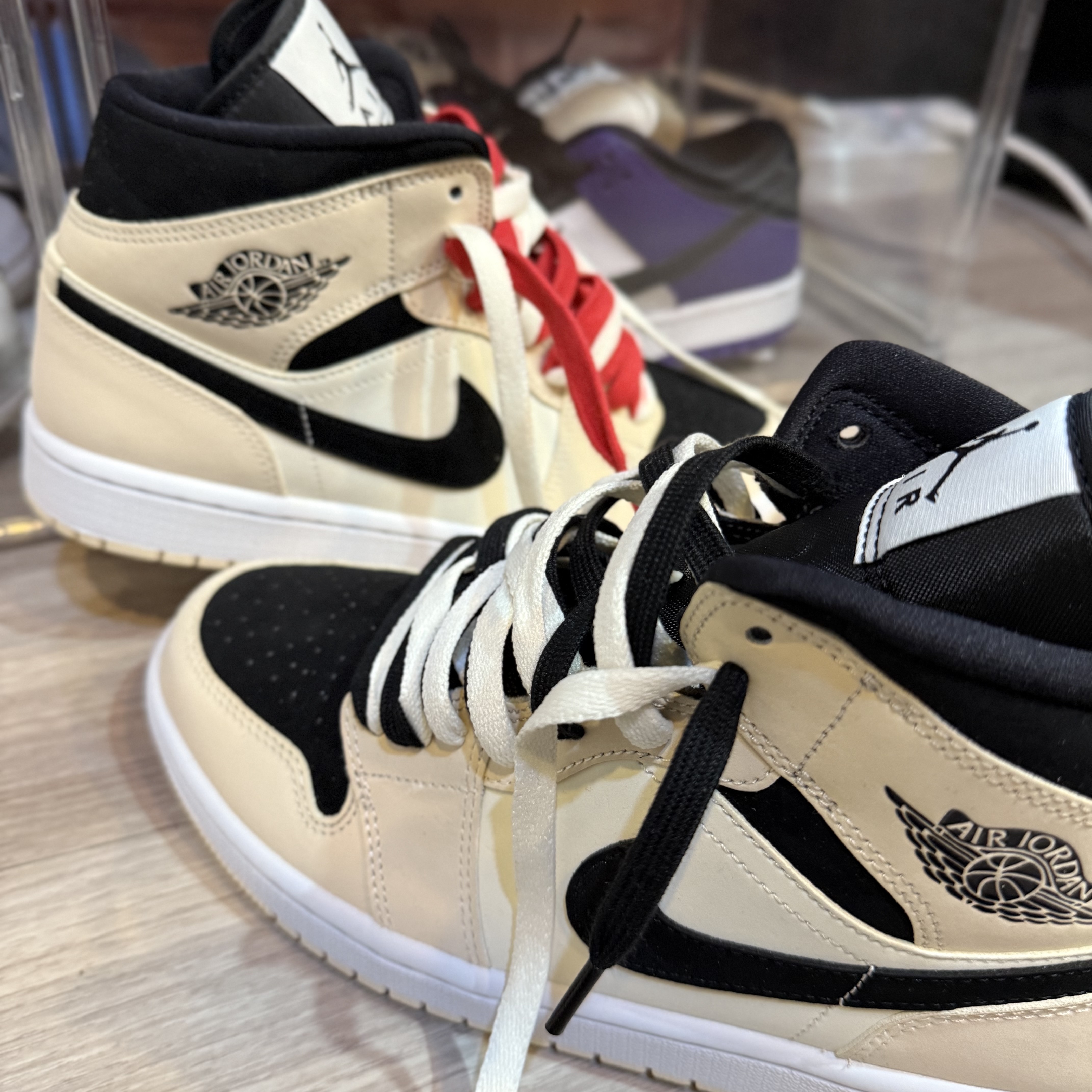 (W) Jordan 1 Mid Barely Orange 착용 스타일