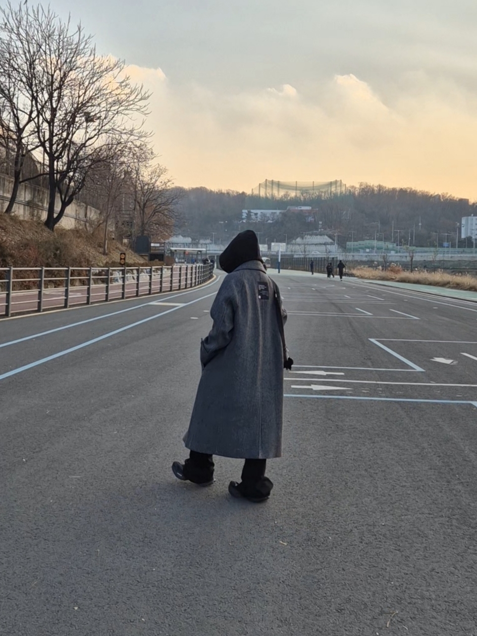 Undermycar Mu.30 Anti Fxxking Logo Play Stretch Flare Black Jeans 착용 스타일 - 3