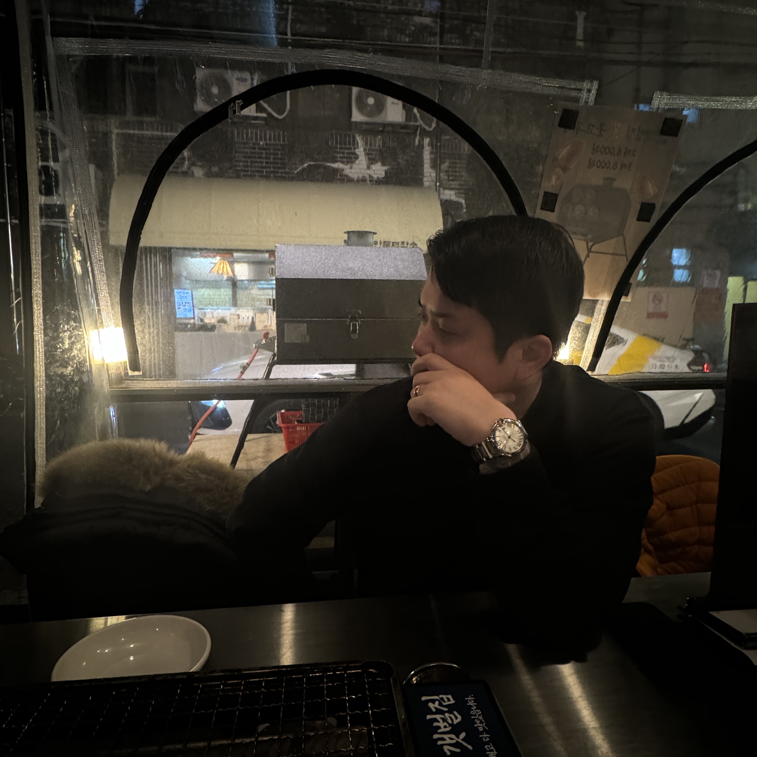 Wooyoungmi Volcano Back Logo Sweatshirts Black - 23FW, Moncler Cluny Long Down Jacket Night Blue - 23FW 착용 스타일