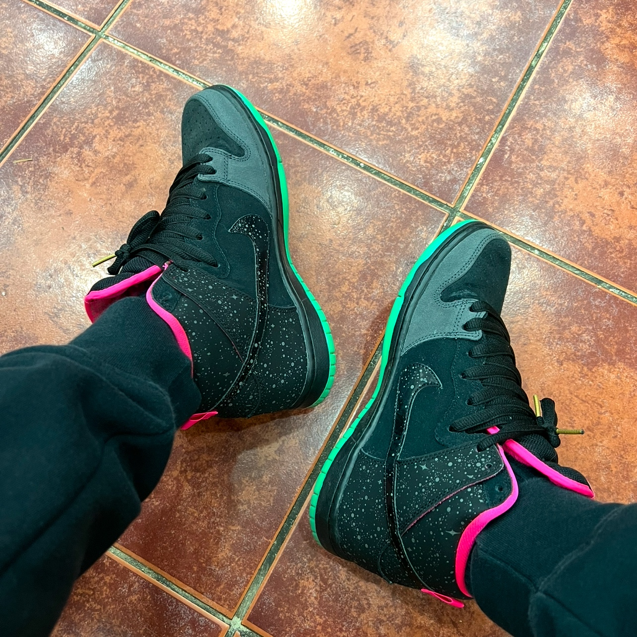 Nike Dunk SB High Premier Northern Lights 착용 스타일