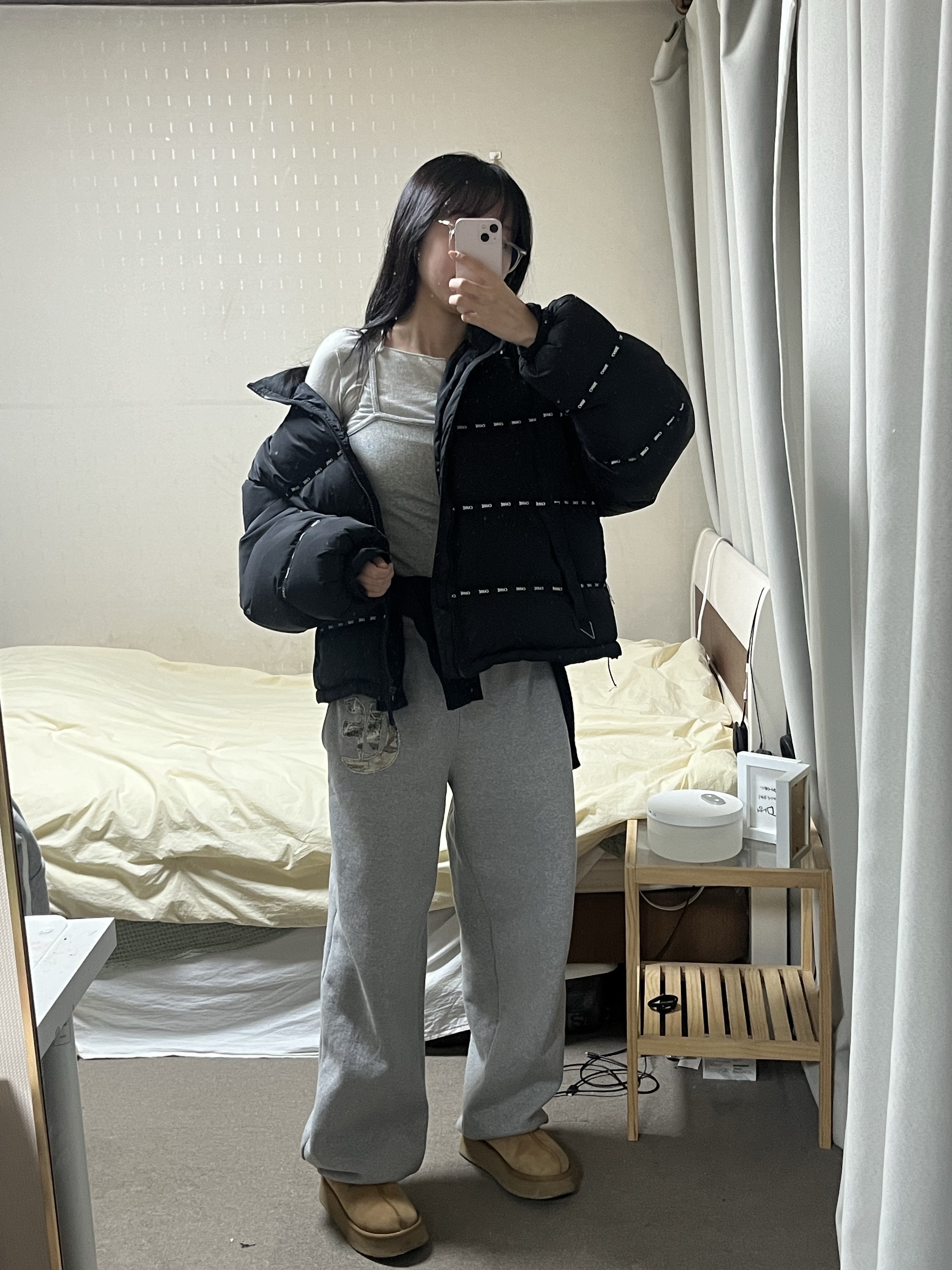 (W) UGG Tazz Slipper Chestnut 착용 스타일