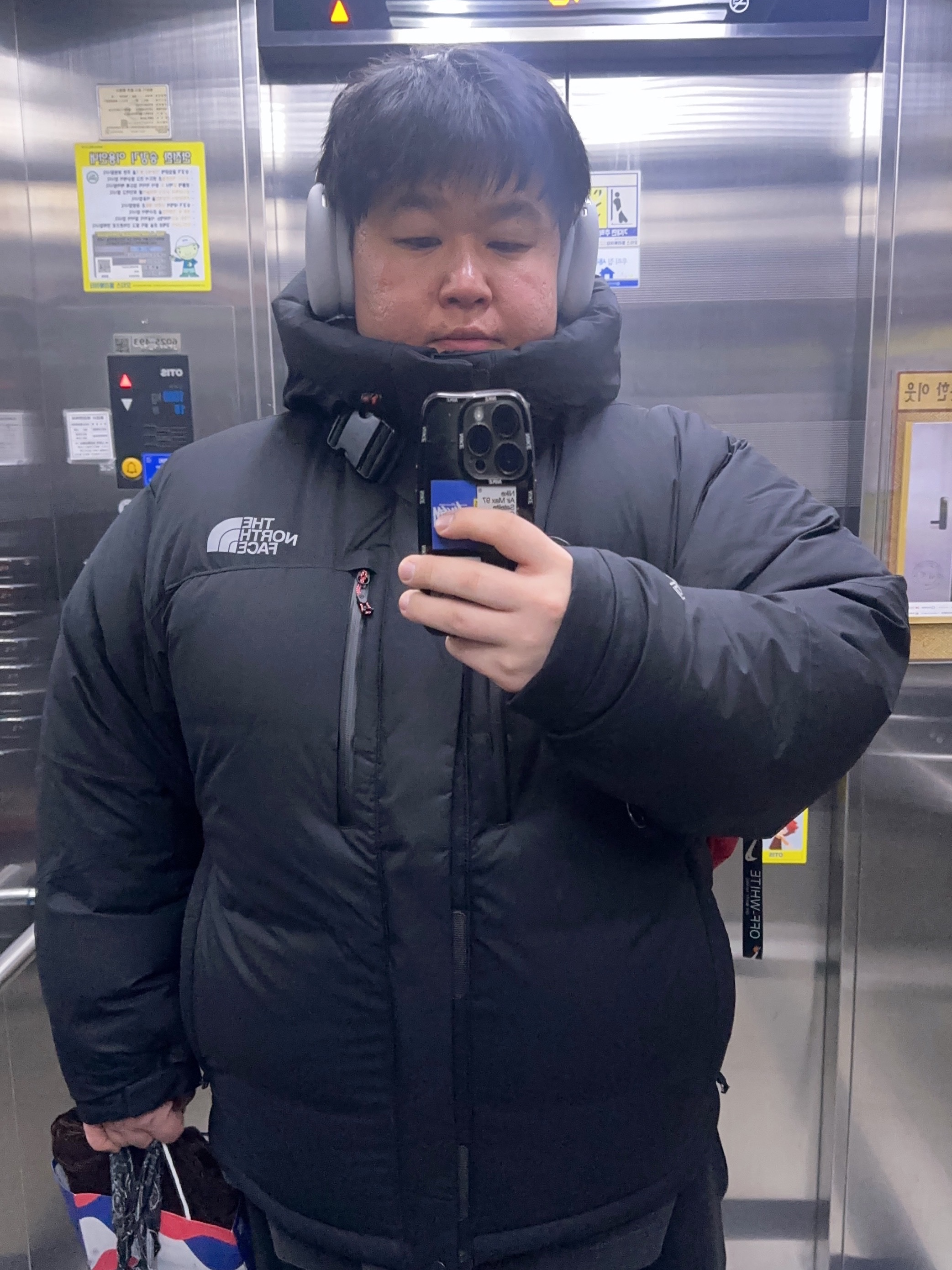 The North Face Himalayan 30th Anniversary Parka Black - 24FW, Apple AirPods Max Lightning Silver (Korean Ver.) 착용 스타일